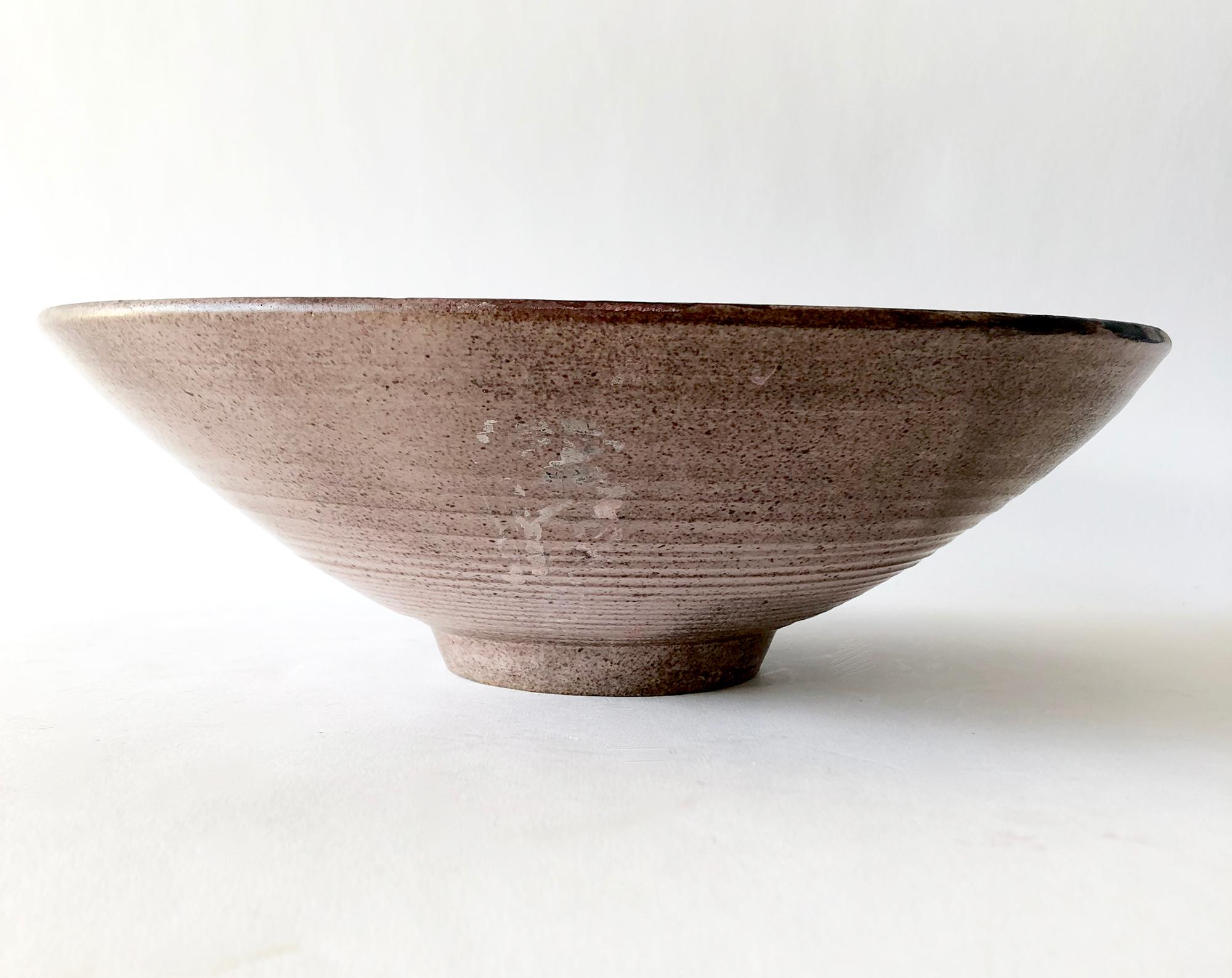 Large Laura Anderson stoneware bowl measuring 3.5