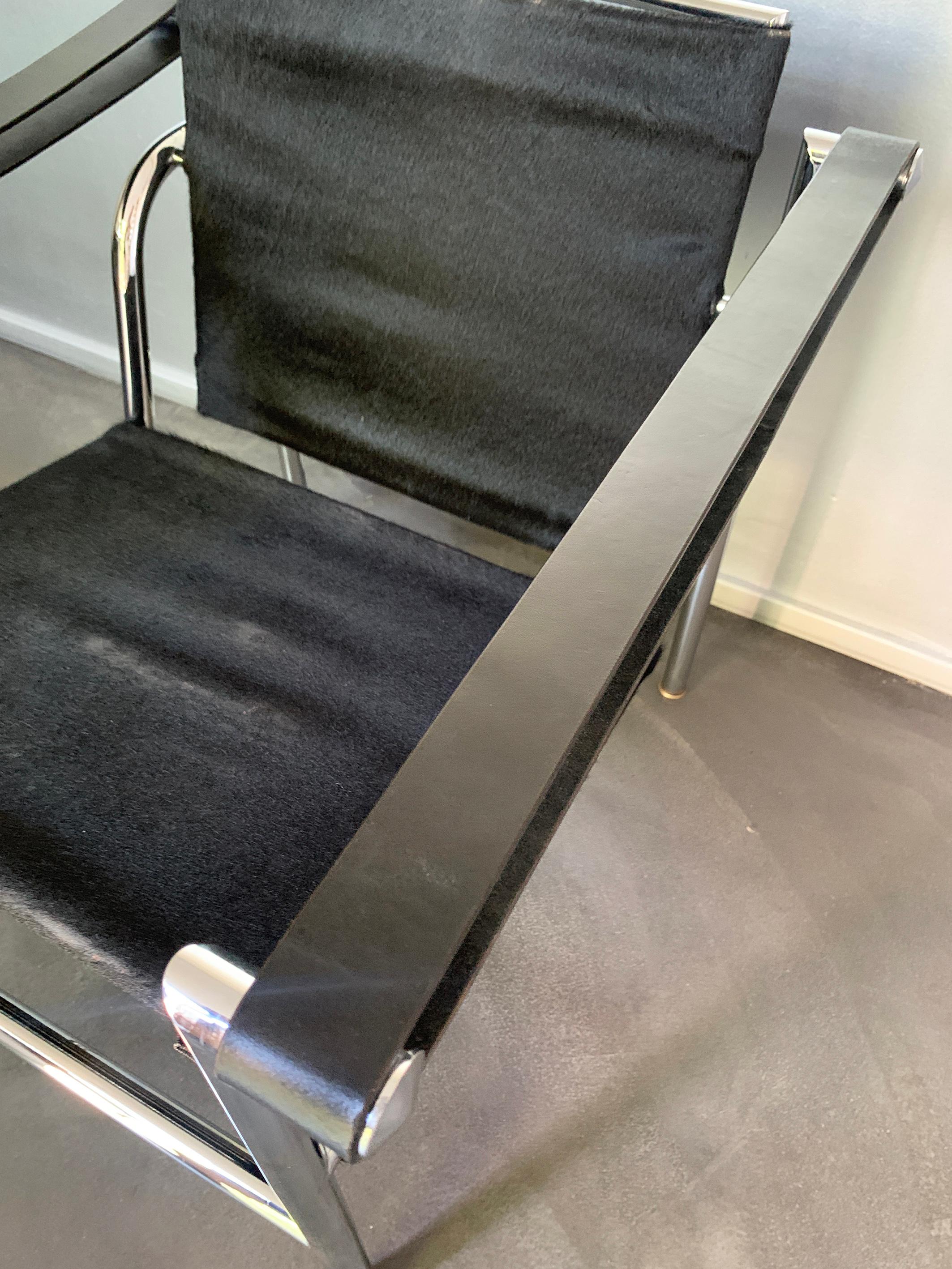 Early LC1 Chair by Le Corbusier, Jeanneret & Perriand, Cassina, 1960s For Sale 3
