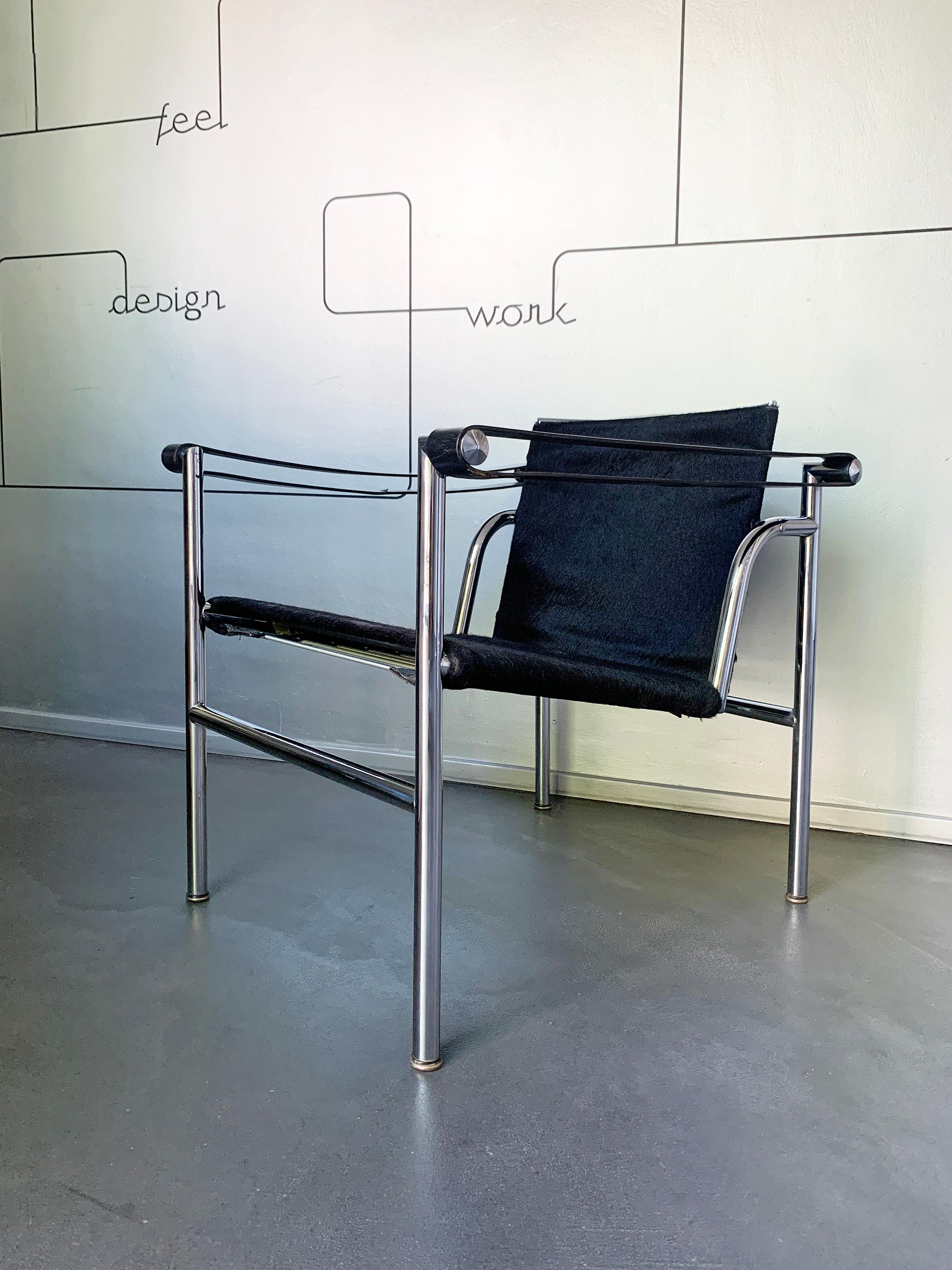 Early LC1 Chair by Le Corbusier, Jeanneret & Perriand, Cassina, 1960s For Sale 9