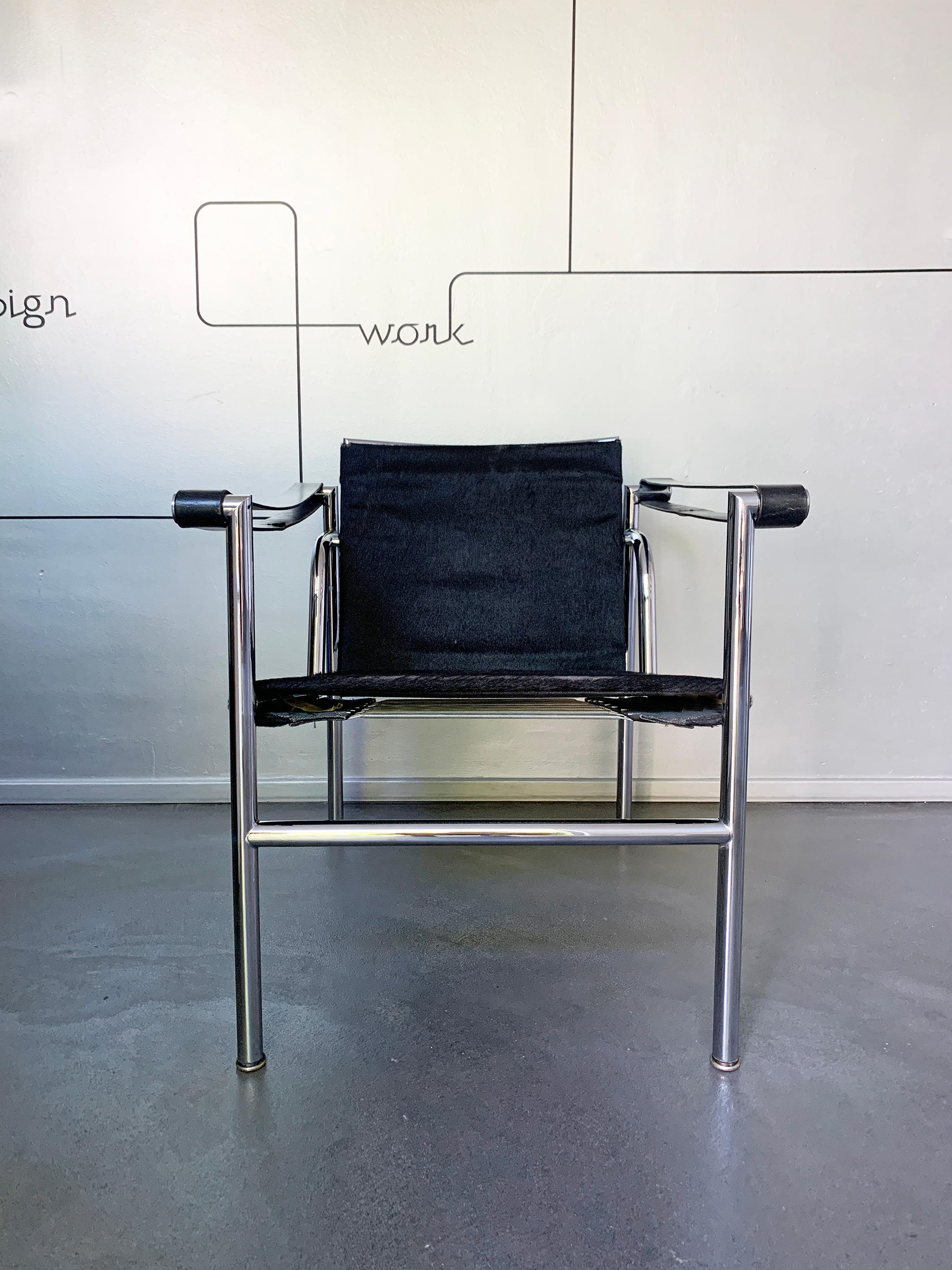Mid-Century Modern Early LC1 Chair by Le Corbusier, Jeanneret & Perriand, Cassina, 1960s For Sale