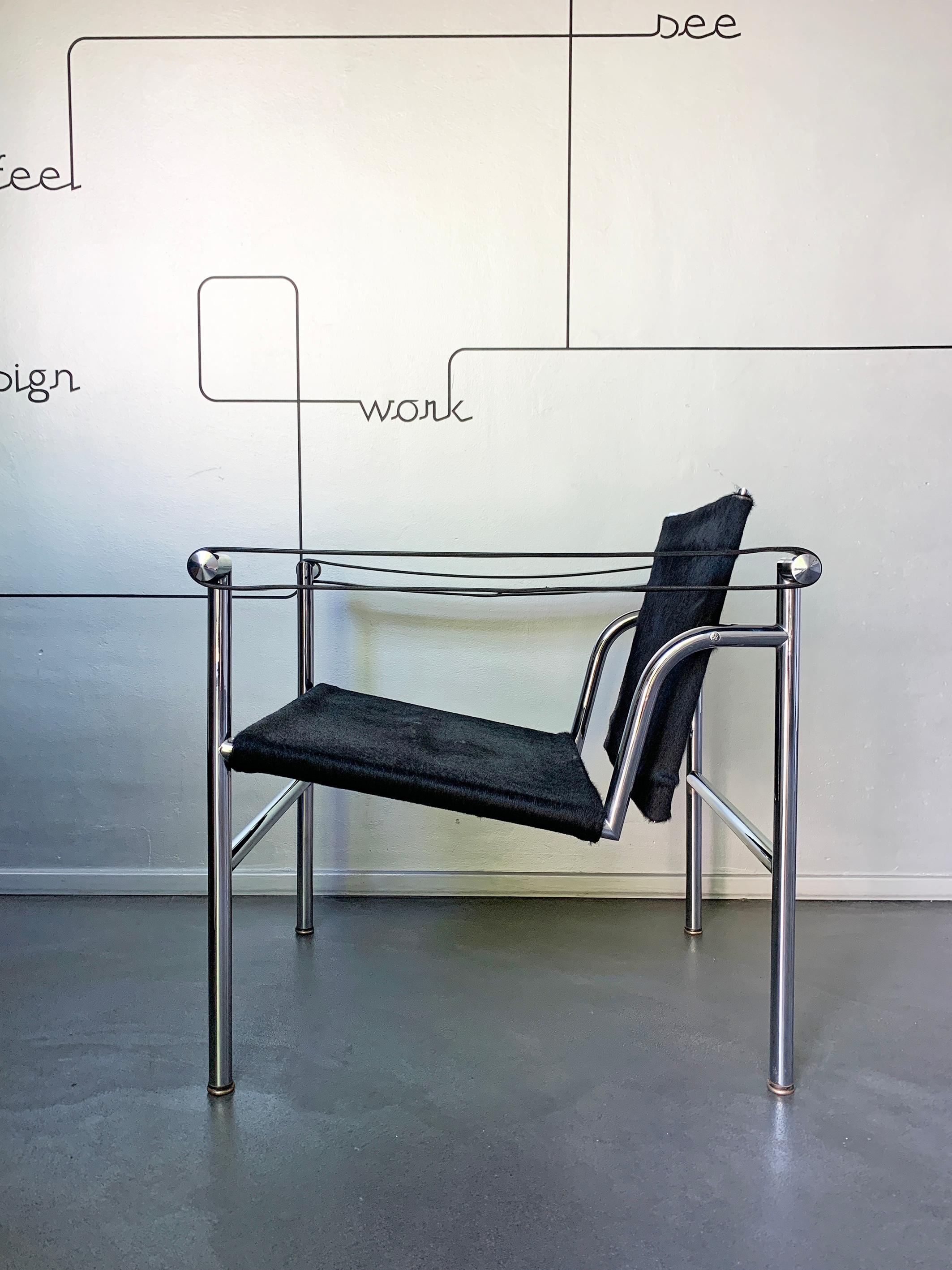 Italian Early LC1 Chair by Le Corbusier, Jeanneret & Perriand, Cassina, 1960s For Sale