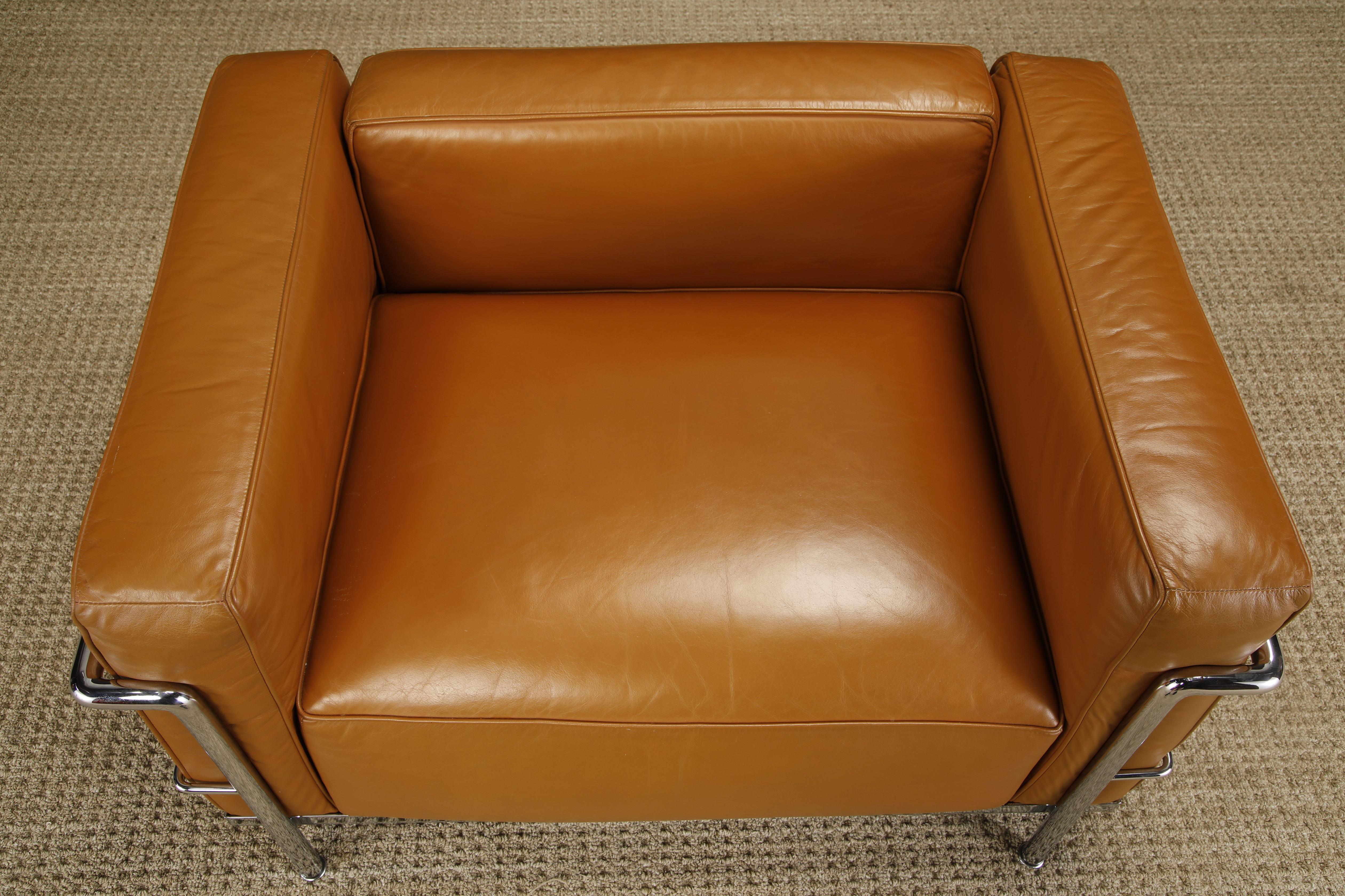 Early 'LC3' Club Chairs in Cognac Leather by Le Corbusier for Cassina, Signed 7