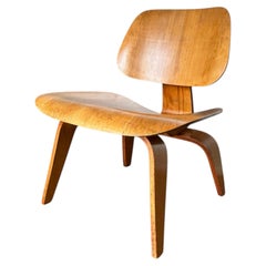 Early LCW Lounge Chair, Charles & Ray Eames, Herman Miller Evans Products 1940s