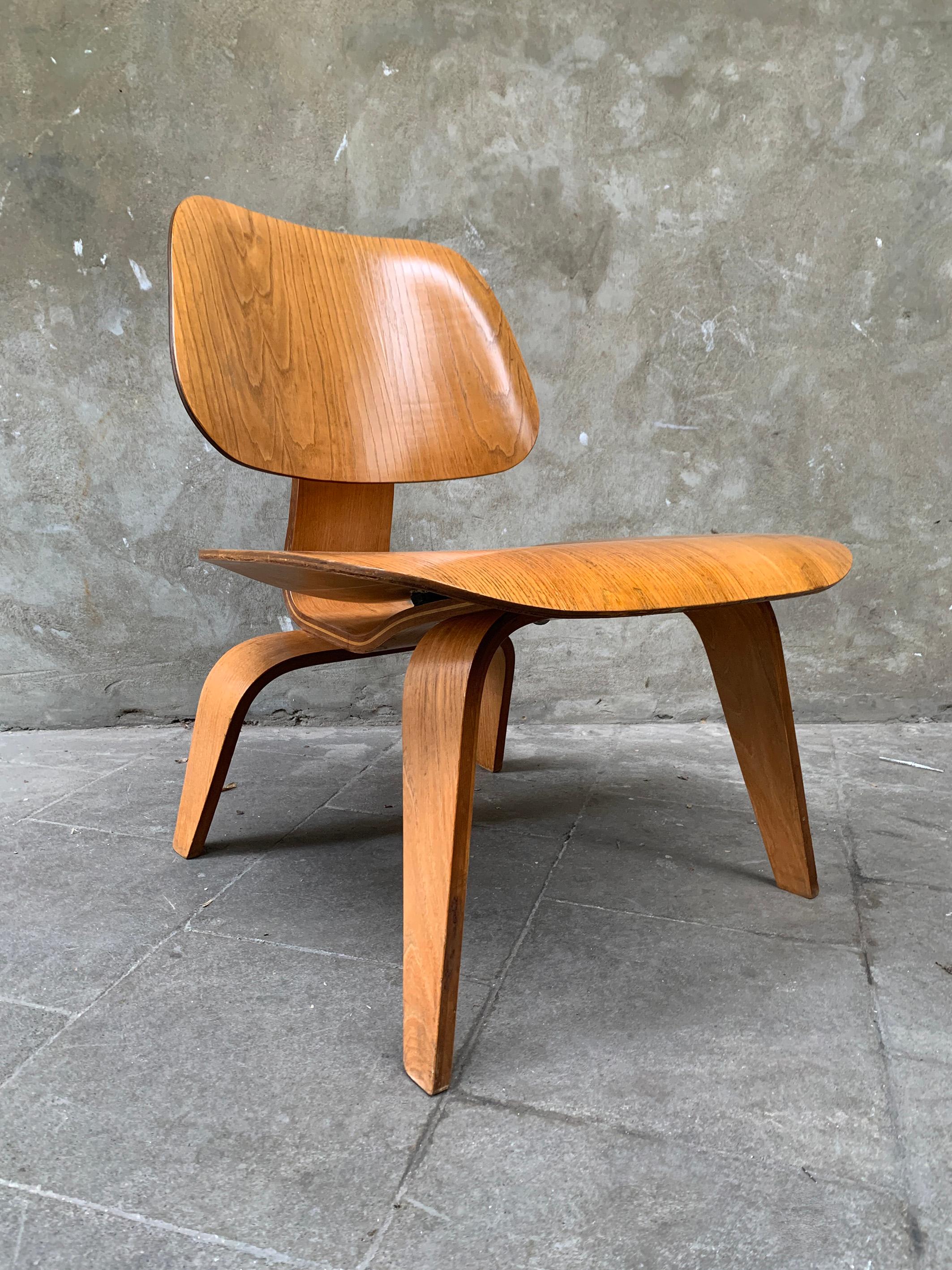 Early LCW Lounge Chair in Ash, Charles & Ray Eames Herman Miller / Evans 1940s in vendita 5