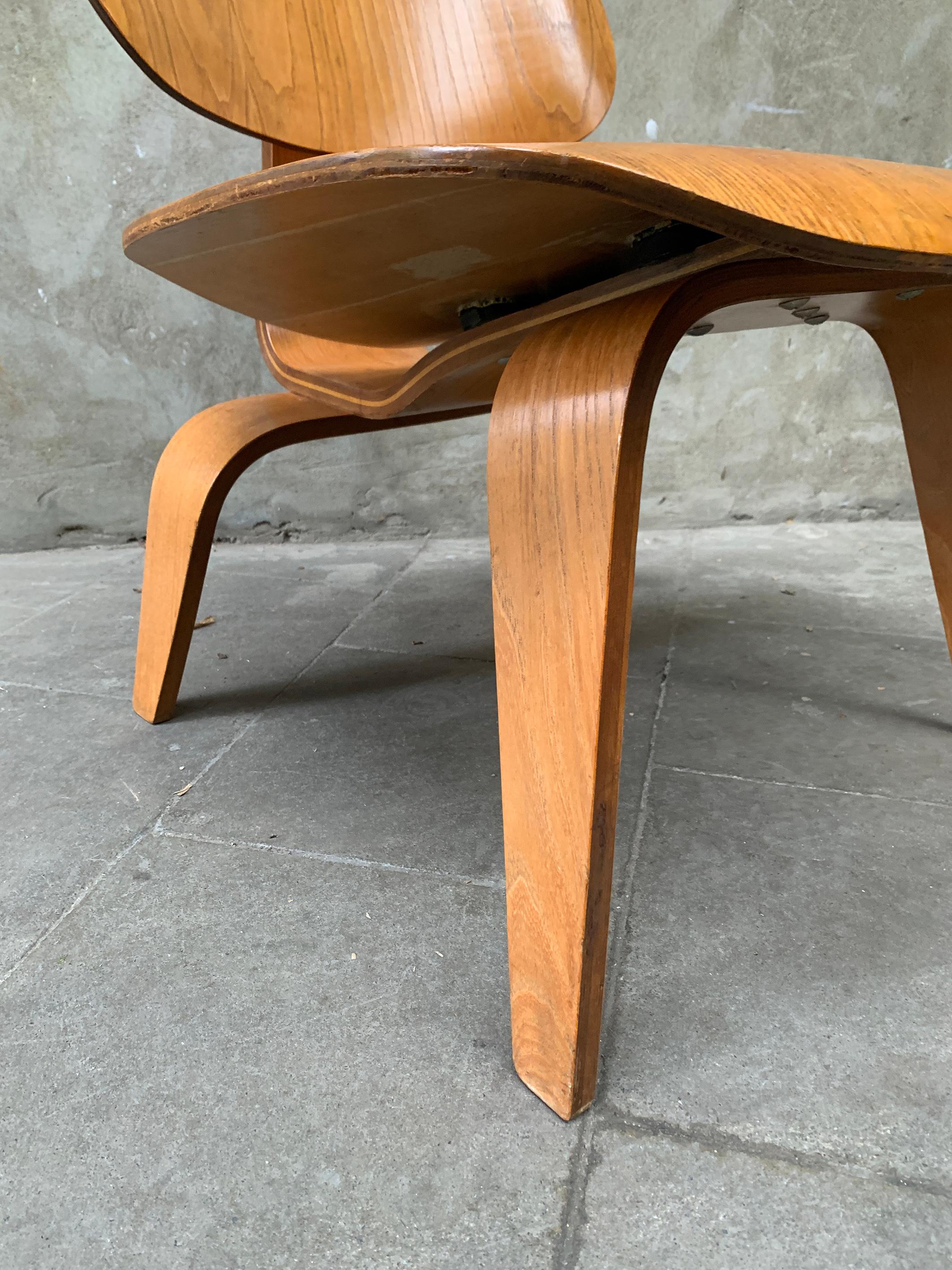 Early LCW Lounge Chair in Ash, Charles & Ray Eames Herman Miller / Evans 1940s in vendita 1