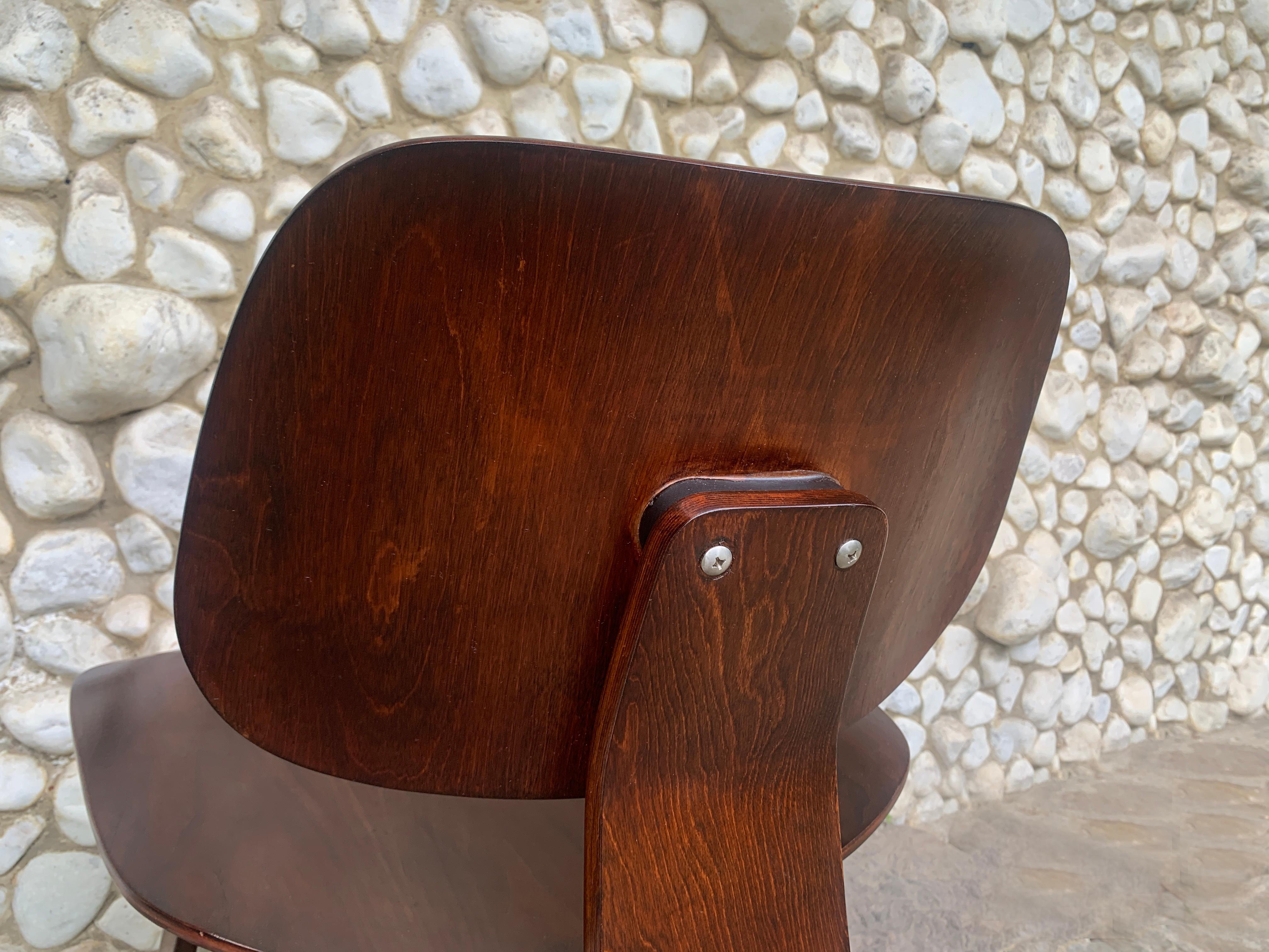 Chaise longue LCW en noyer, Charles and Ray Eames Herman Miller 1940s en vente 2