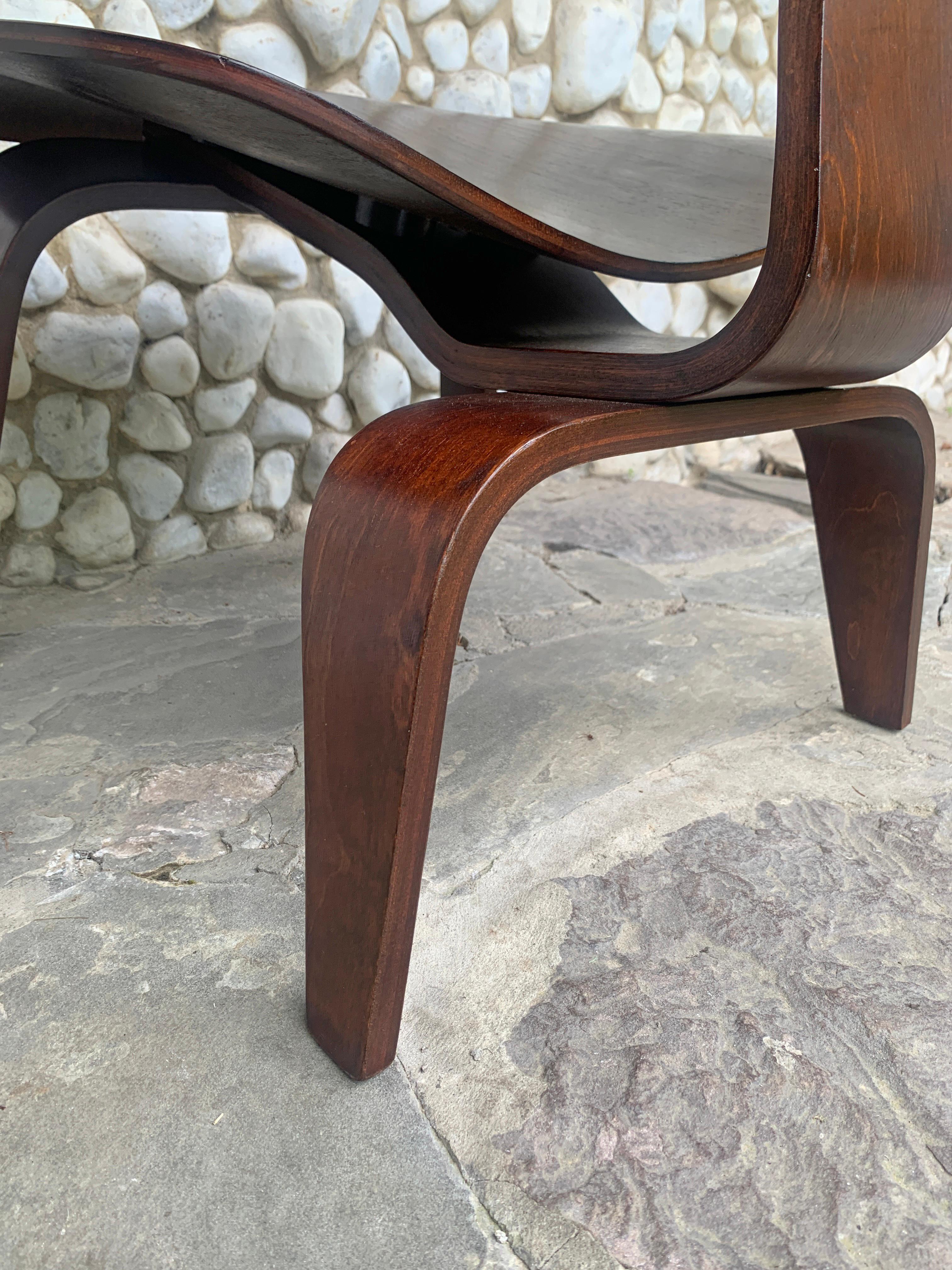 Chaise longue LCW en noyer, Charles and Ray Eames Herman Miller 1940s en vente 6
