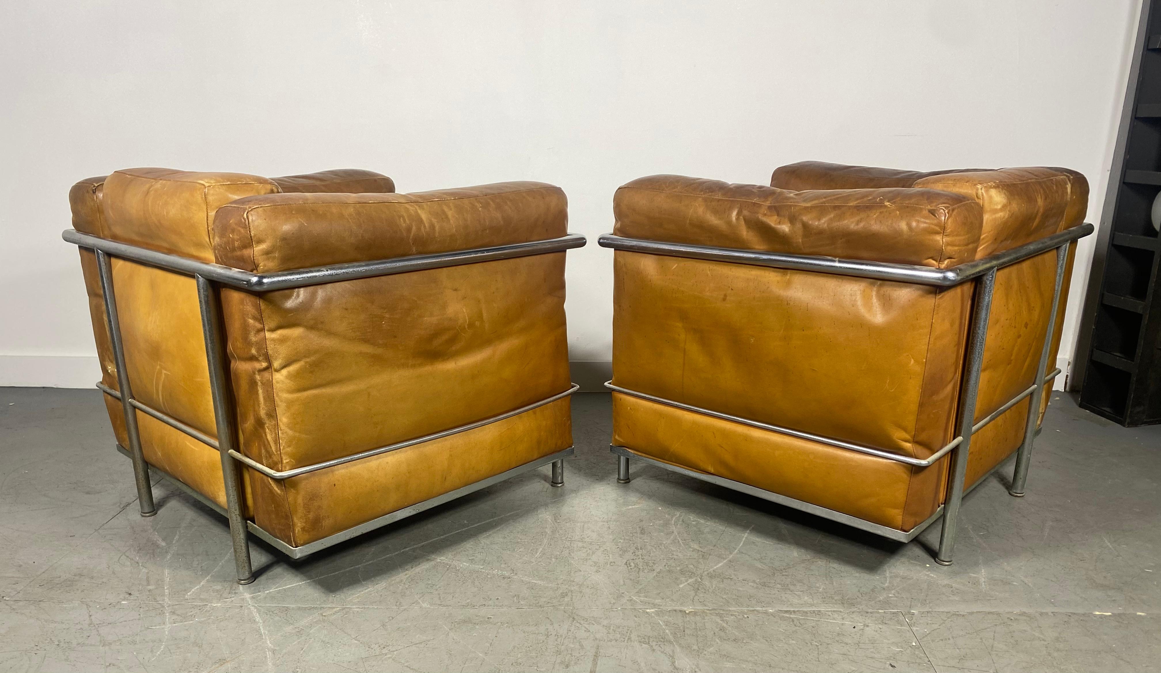 Italian Early Le Corbusier LC2 Petite Modele Armchair in Original Tobacco Leather For Sale
