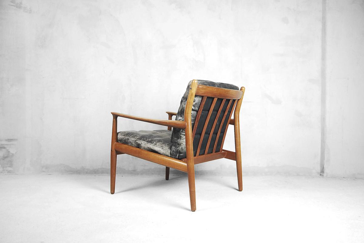Early Leather 218 Chair by Grete Jalk for Glostrup, 1950s For Sale 2