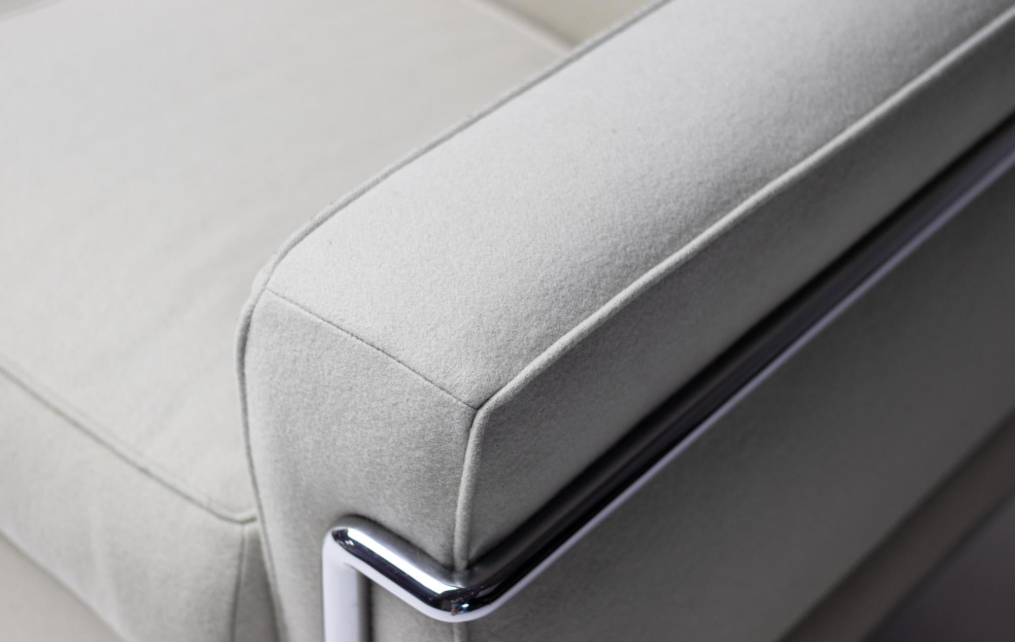 Early Limited Edition Le Corbusier LC2 3-Seater Sofa by Cassina 1