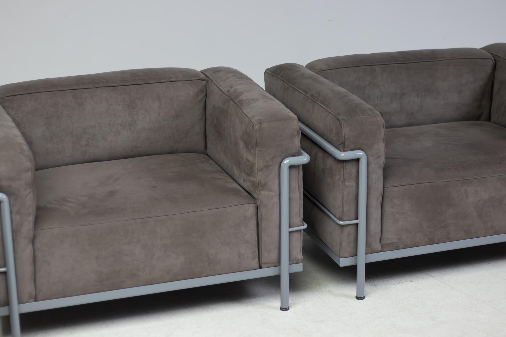 Early Limited Edition Matching Le Corbusier LC3 and LC2 Set by Cassina 3