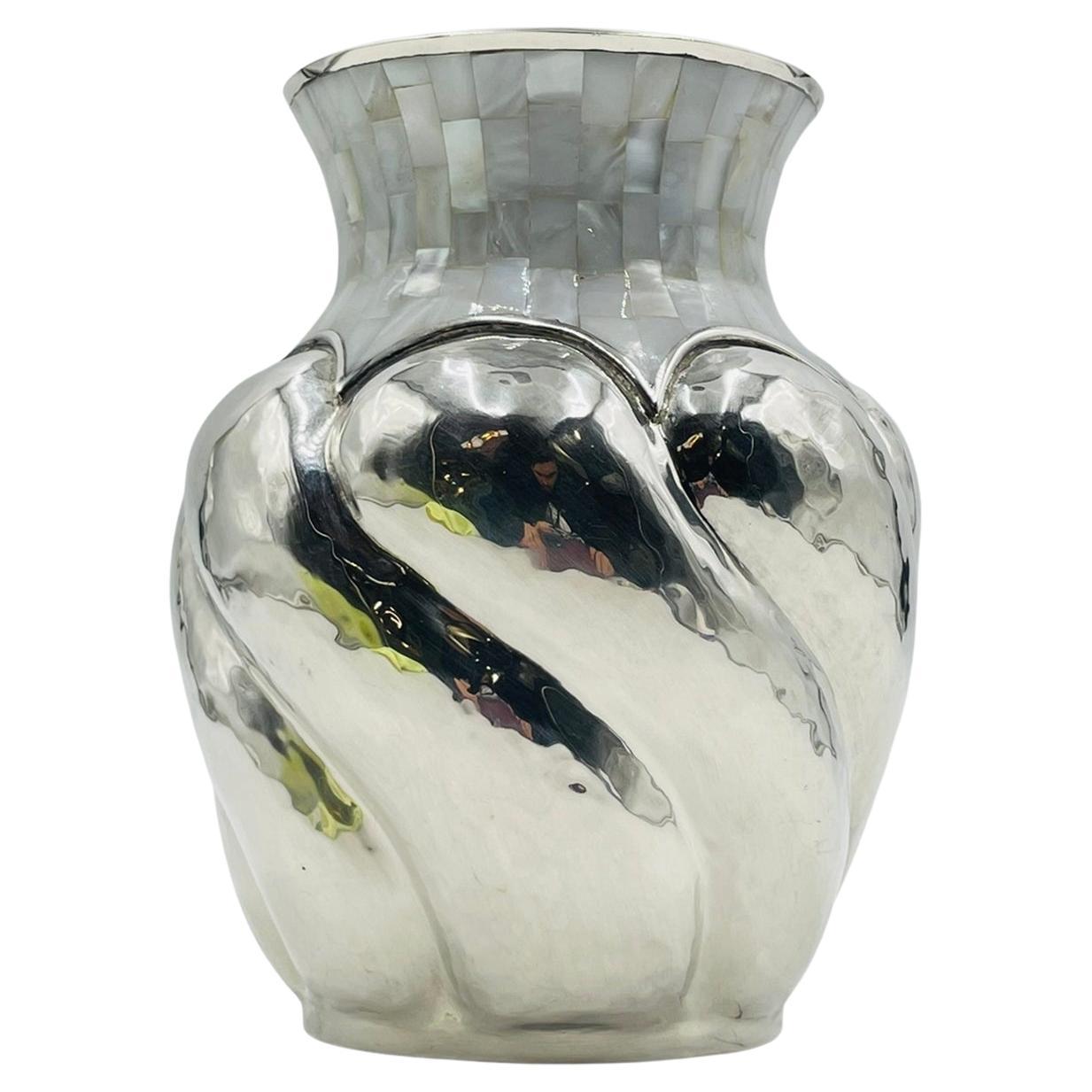 Frühe Los Castillo Vase mit Perlmutt-Intarsien, mexikanischer Modernist im Angebot