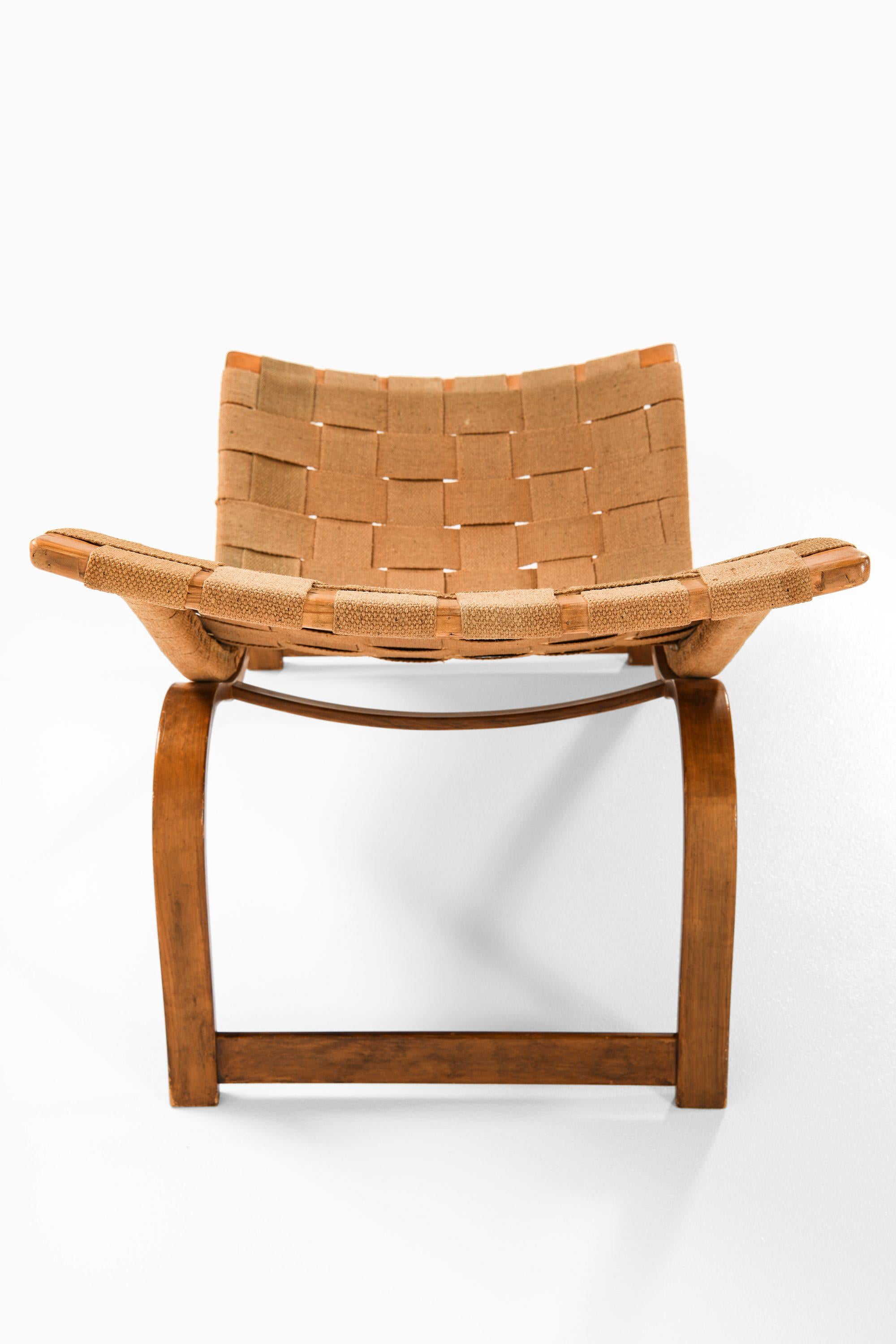 Mid-Century Modern Chaise longue ancienne en bouleau teinté et toile de chanvre par Bruno Mathsson, 1936 en vente