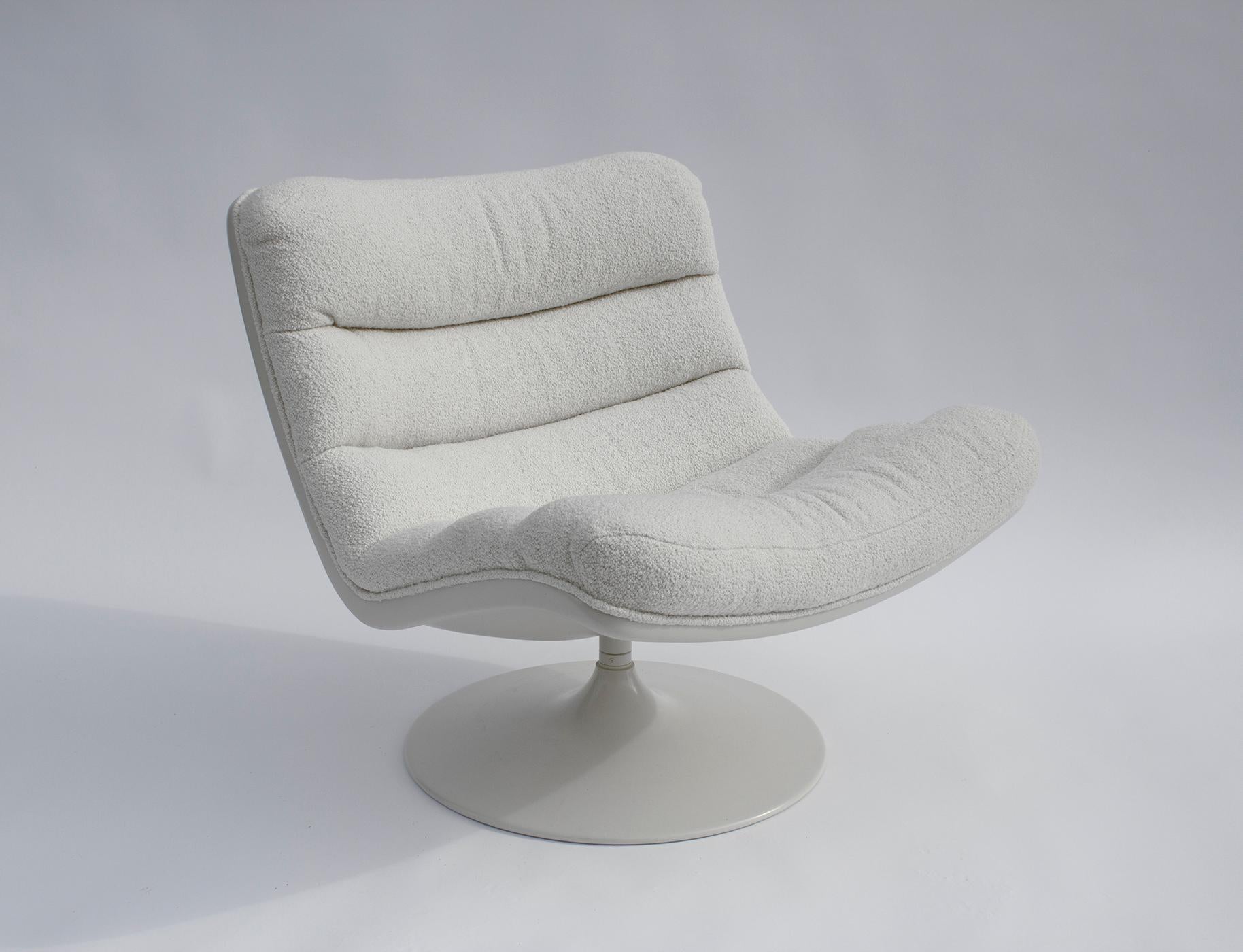 Mid-Century Modern Early Lounge Chair Model F978 Designed by Geoffrey Harcourt for Artifort