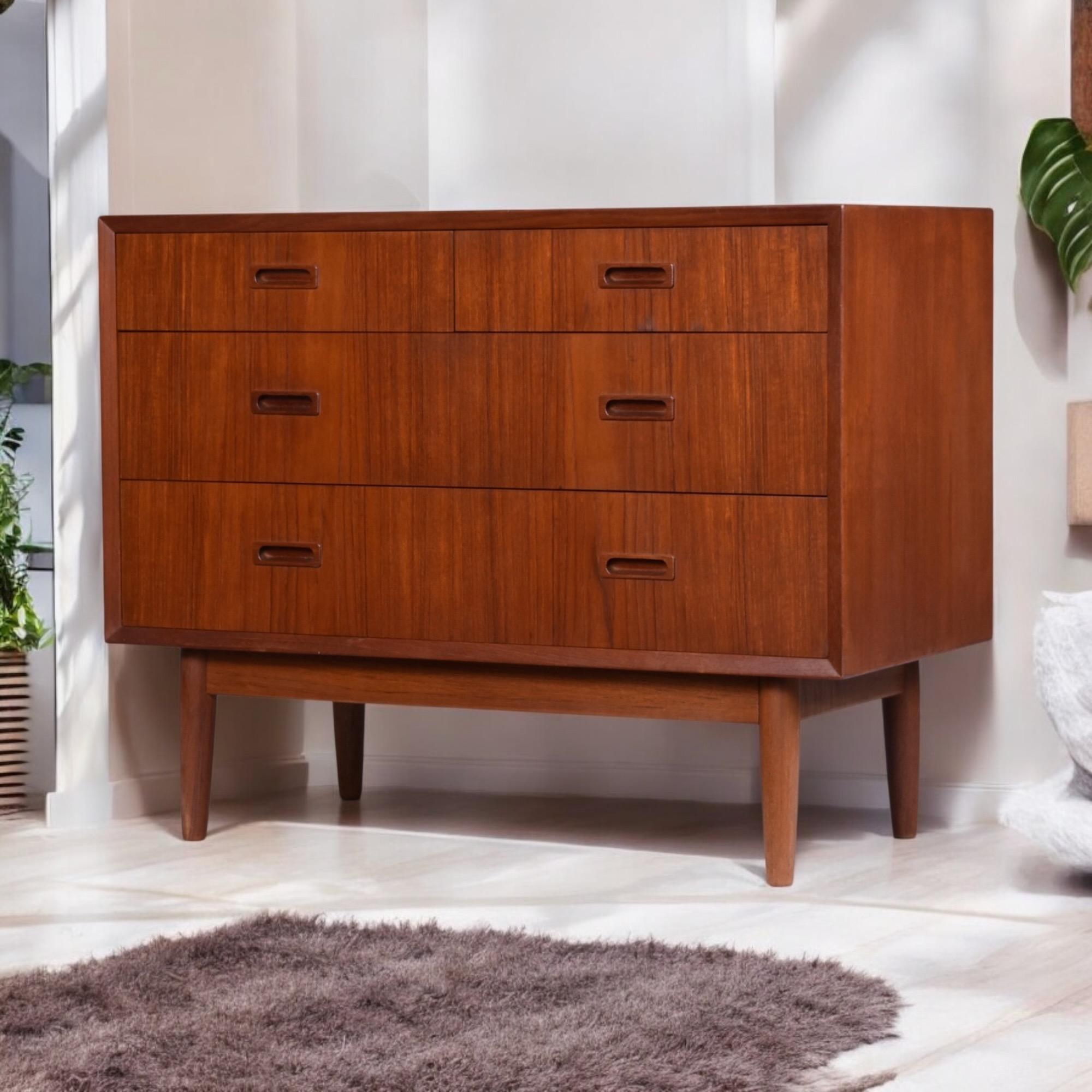 Early Lyby Mobler Danish Teak Chest of Drawers For Sale 8
