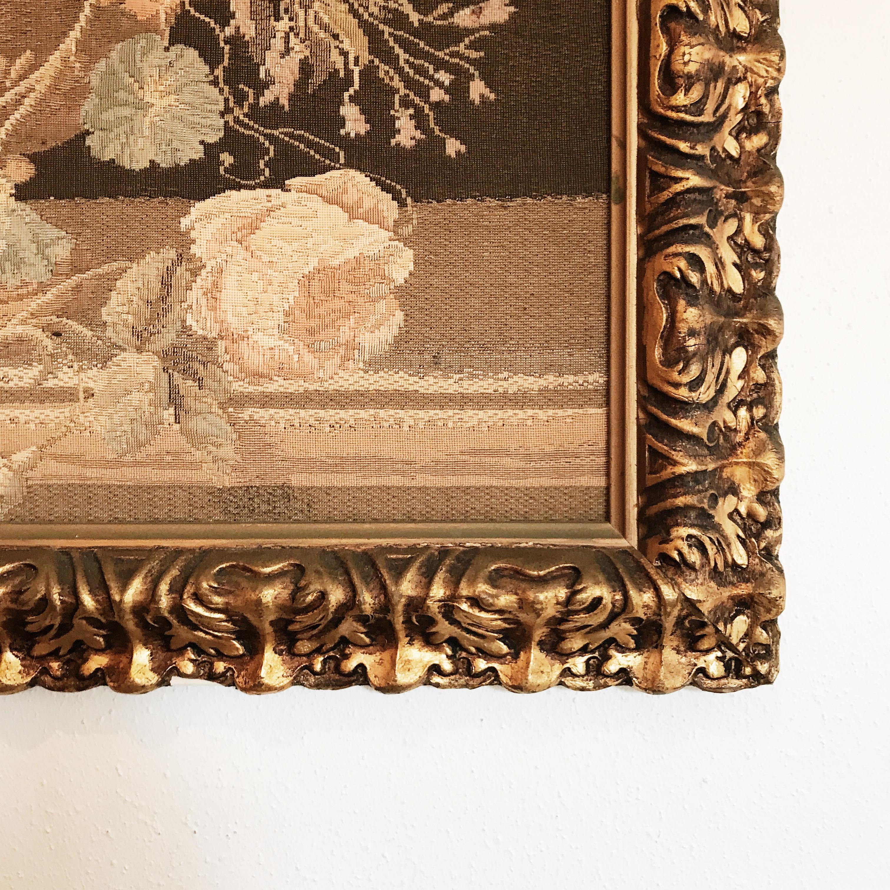 Early Machine Loom Floral Italian Tapestry in Mid-20th Century Giltwood Frame For Sale 5