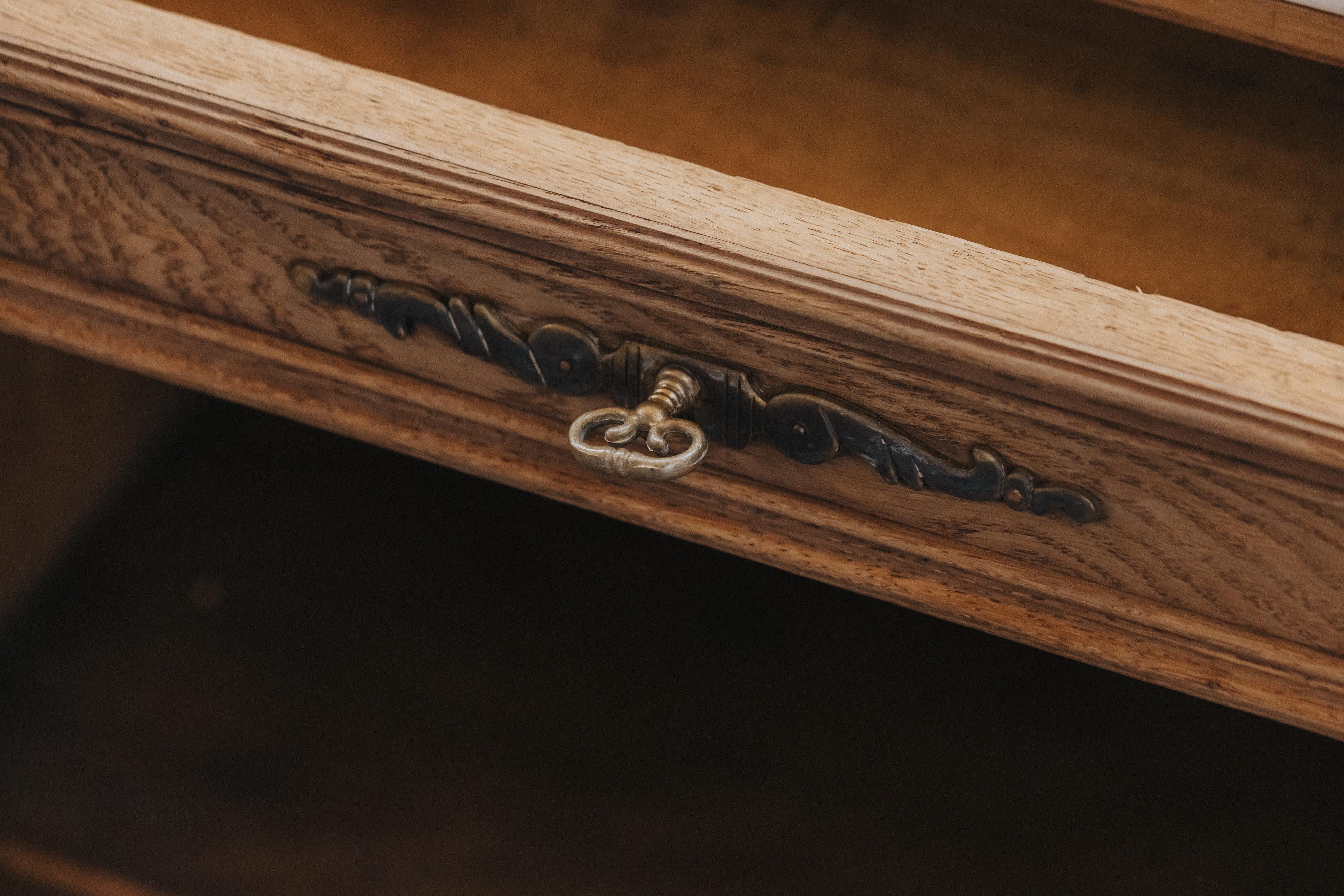 Early Marble And Oak Bakery Counter From France, Circa 1940 For Sale 1