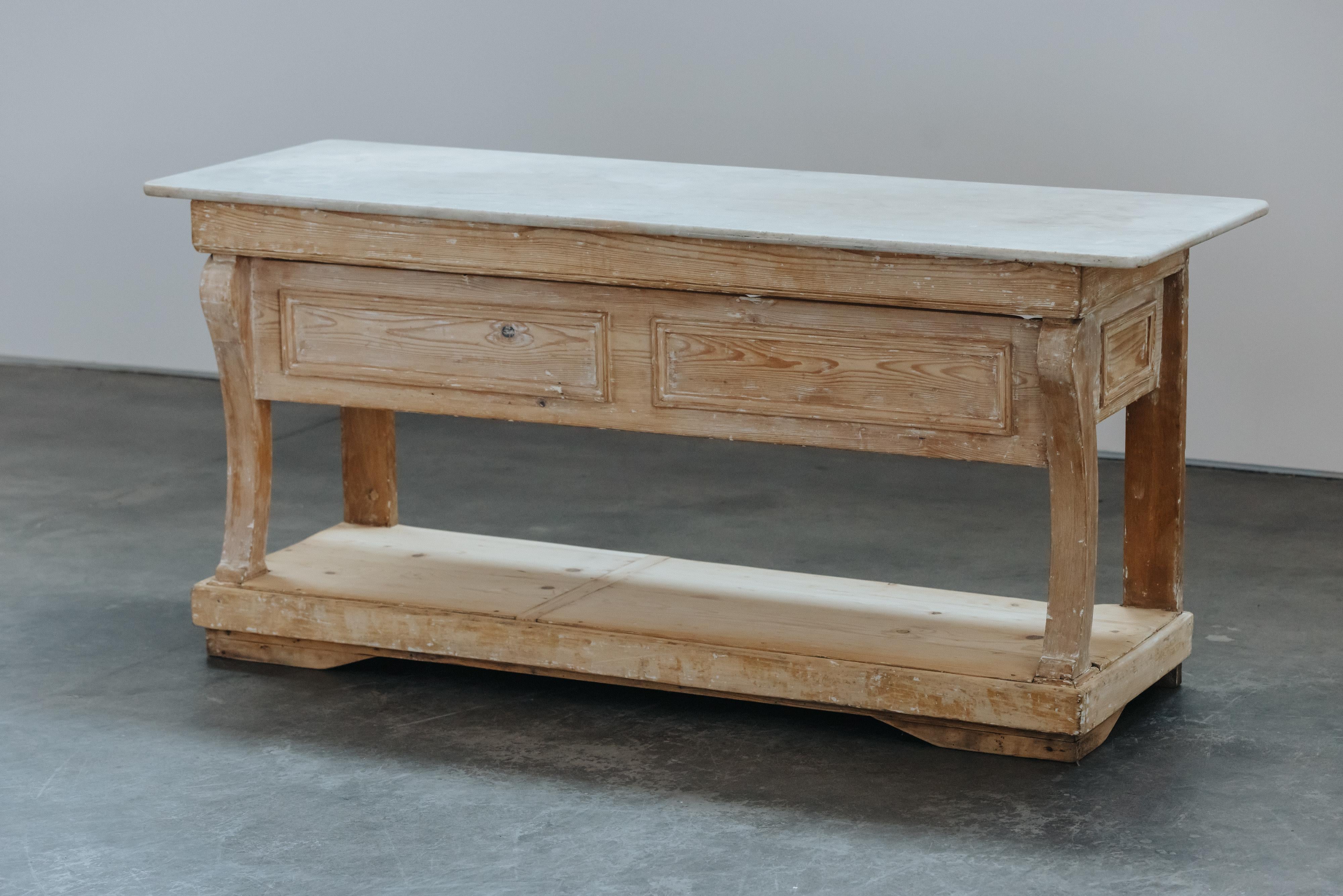 Early Marble Bakery Table From France, Circa 1850 im Zustand „Gut“ im Angebot in Nashville, TN