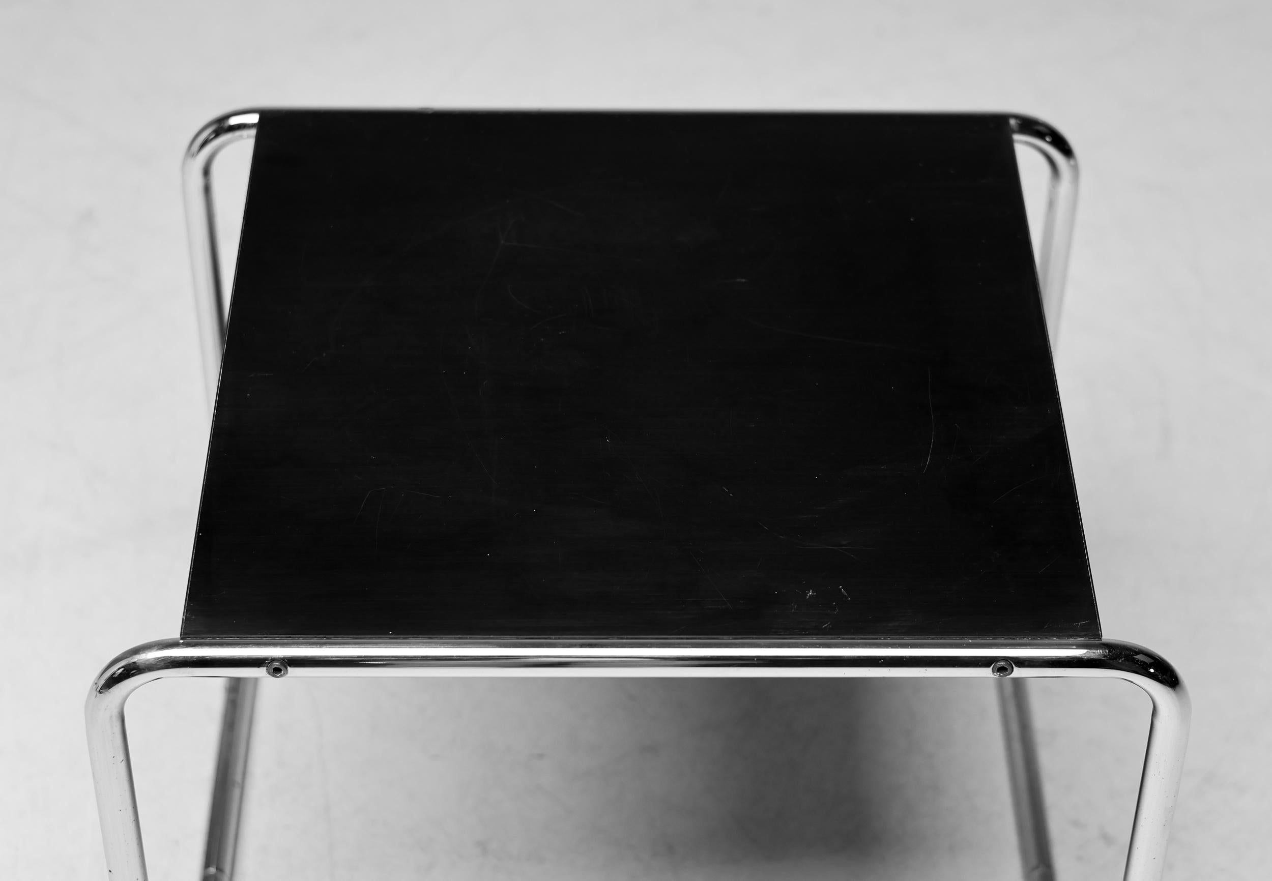 Mesa auxiliar antigua de Marcel Breuer por Gavina, Italia, 1960 Italiano en venta