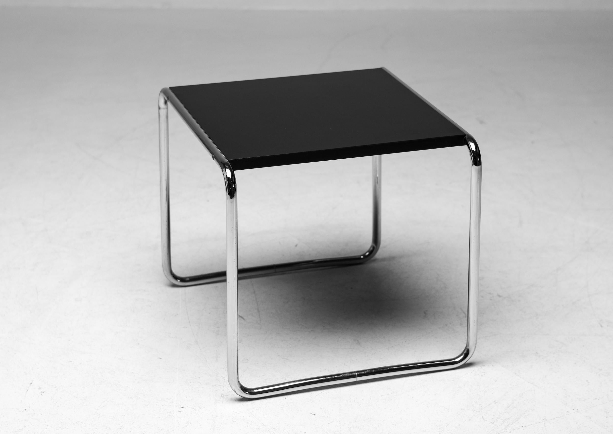 Mesa auxiliar antigua de Marcel Breuer por Gavina, Italia siglo XX en venta