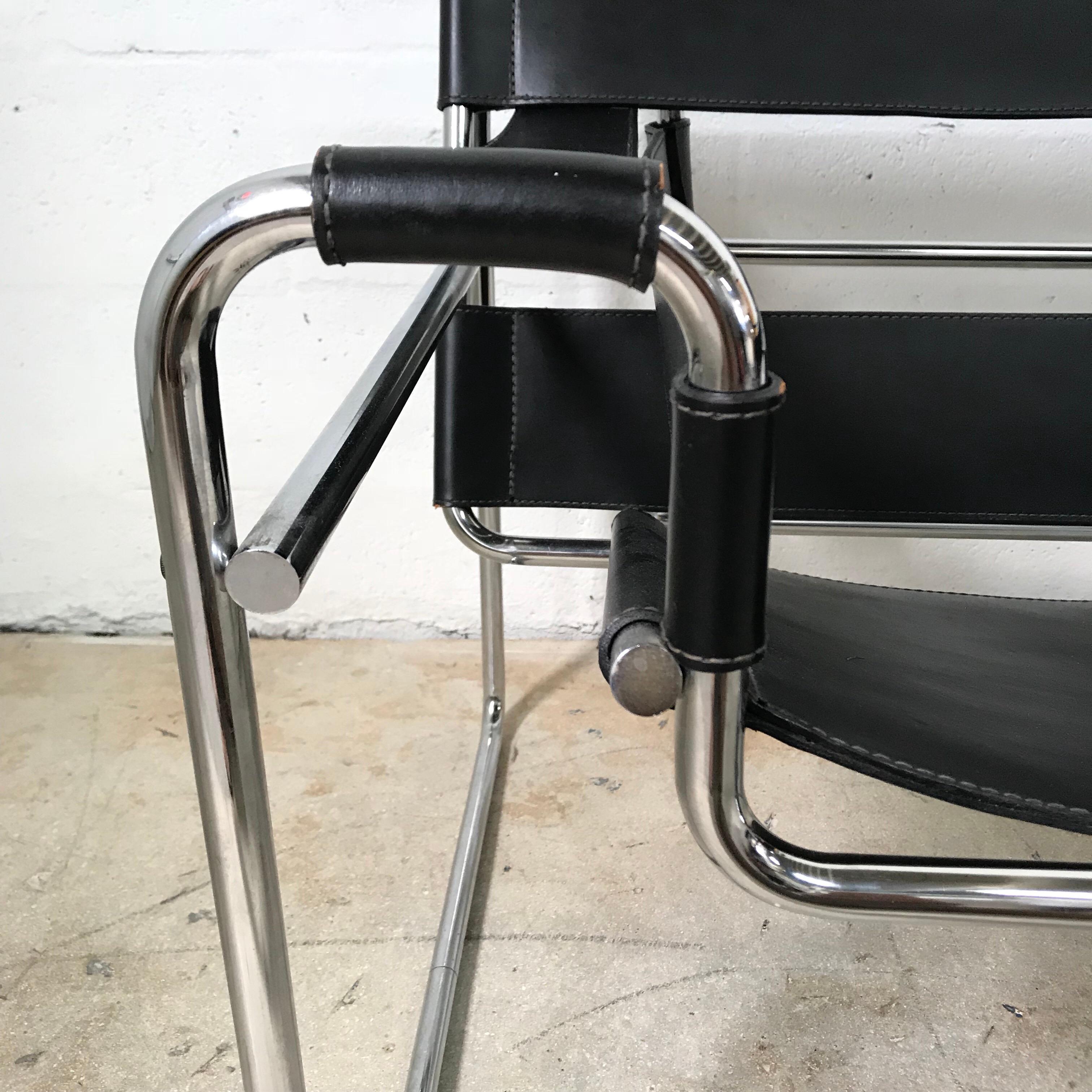 Italian Early Marcel Breuer Wassily Chair in Polishes Chrome and Black Leather
