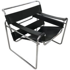 Early Marcel Breuer Wassily Chair in Polishes Chrome and Black Leather