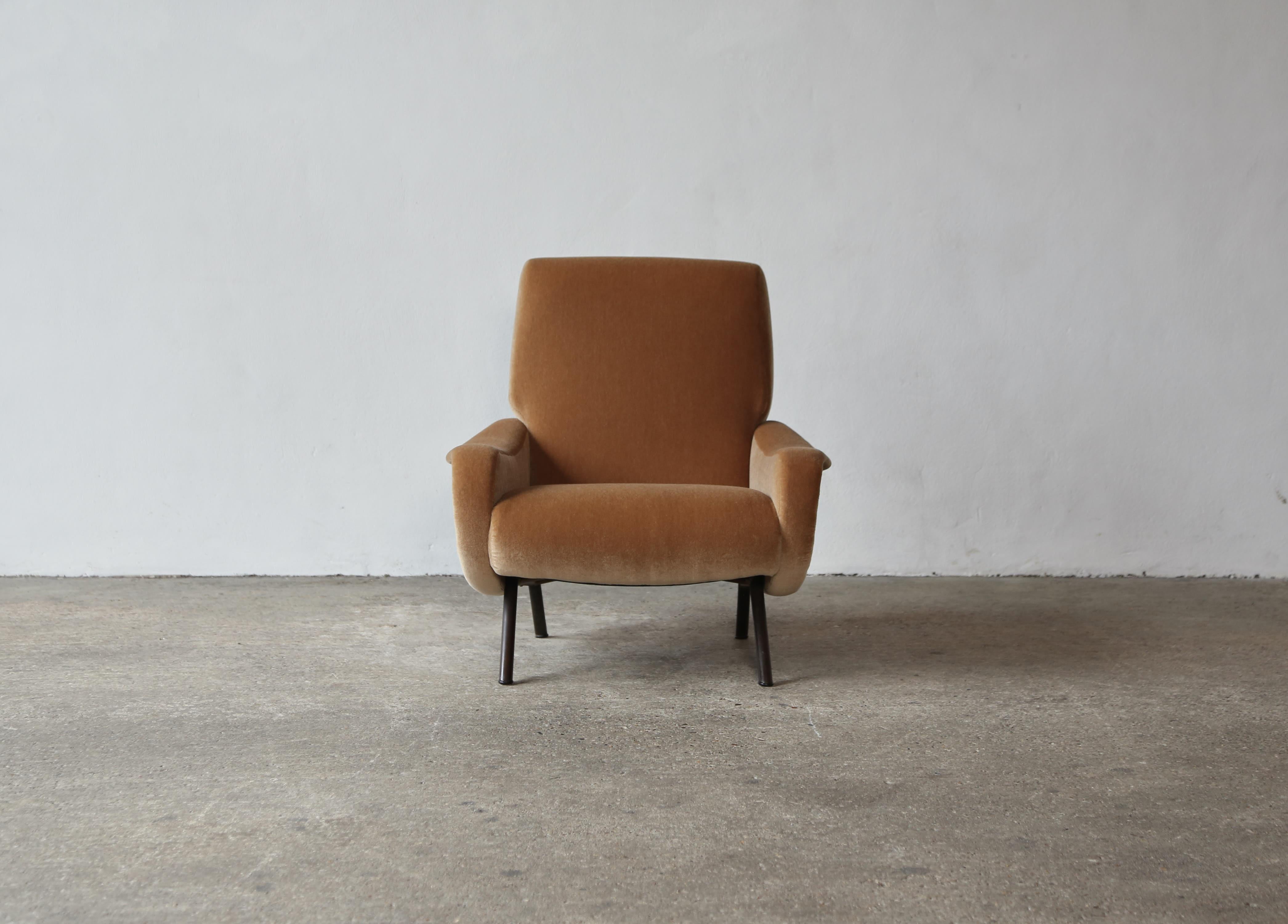 Early Marco Zanuso Lady Chair, Italy, 1960s, New Pure Mohair For Sale 4