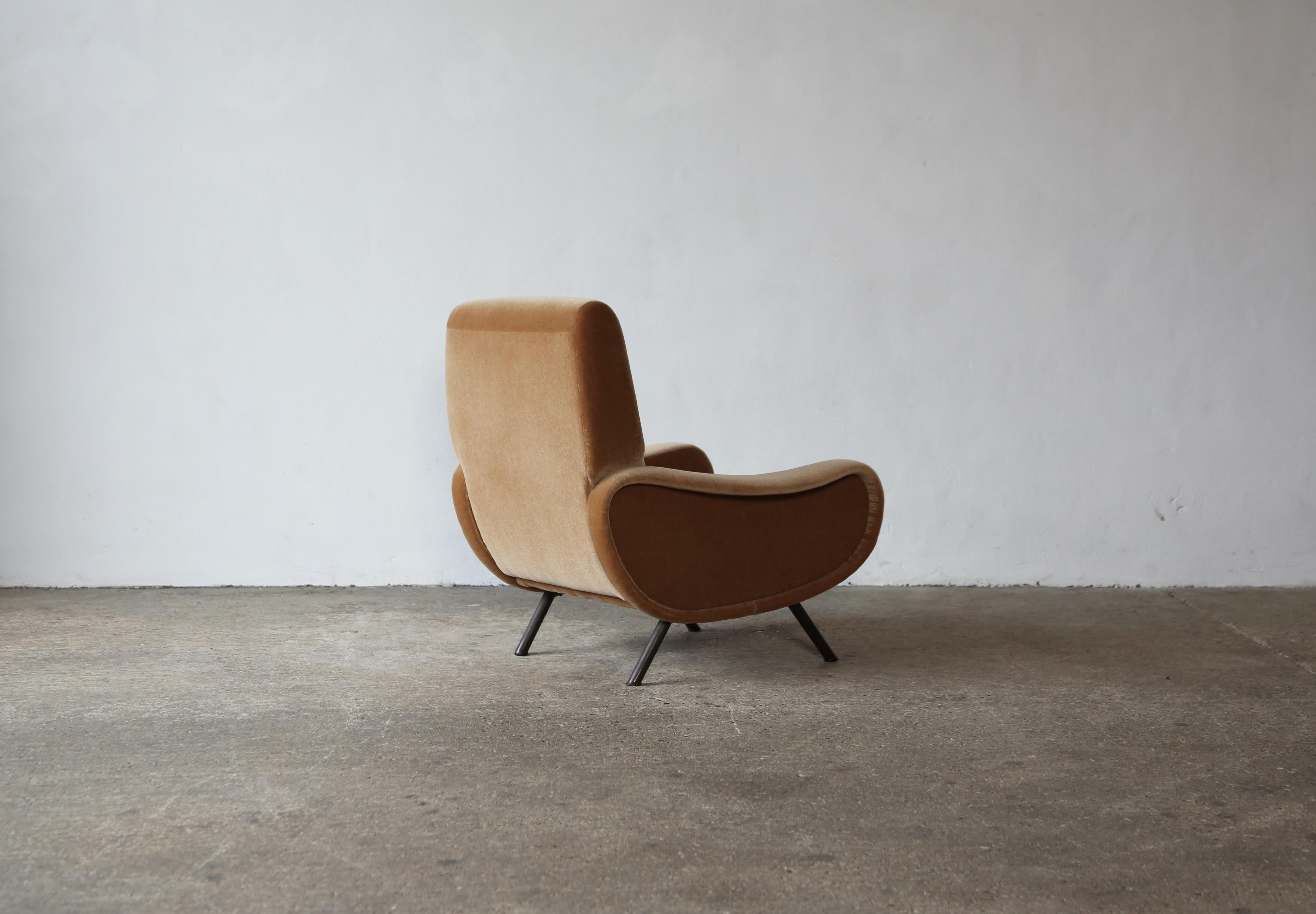 Fauteuil de dame Marco Zanuso, Italie, années 1960, nouveau mohair pur Bon état - En vente à London, GB