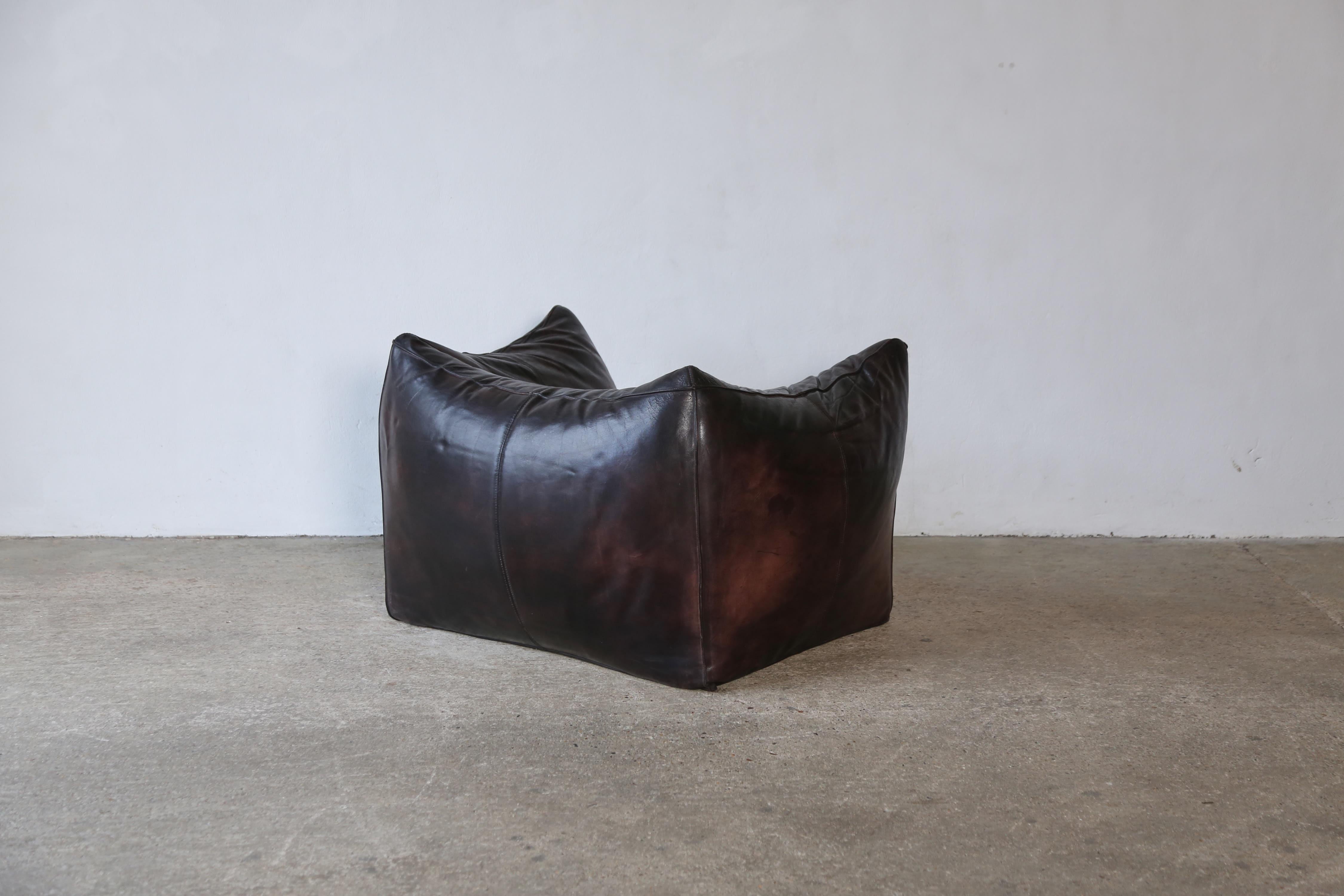Early Mario Bellini Le Bambole Lounge Chair, Original Leather, C&B Italia, 1970s For Sale 11