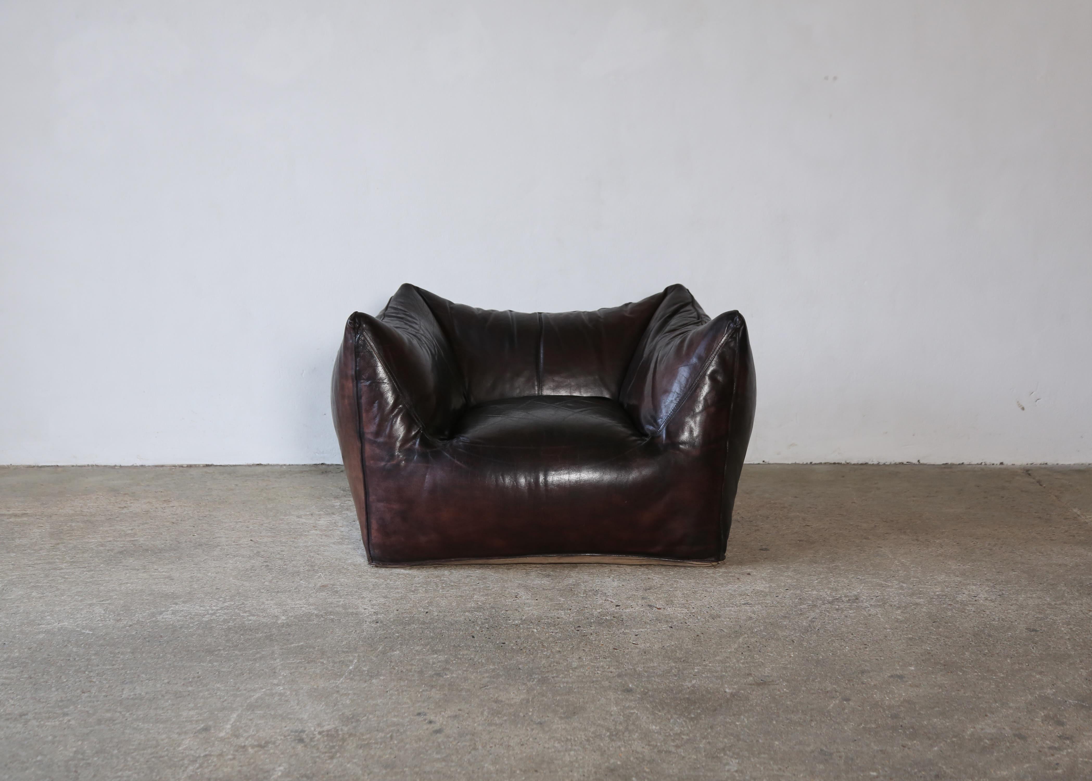 Mid-Century Modern Early Mario Bellini Le Bambole Lounge Chair, Original Leather, C&B Italia, 1970s For Sale