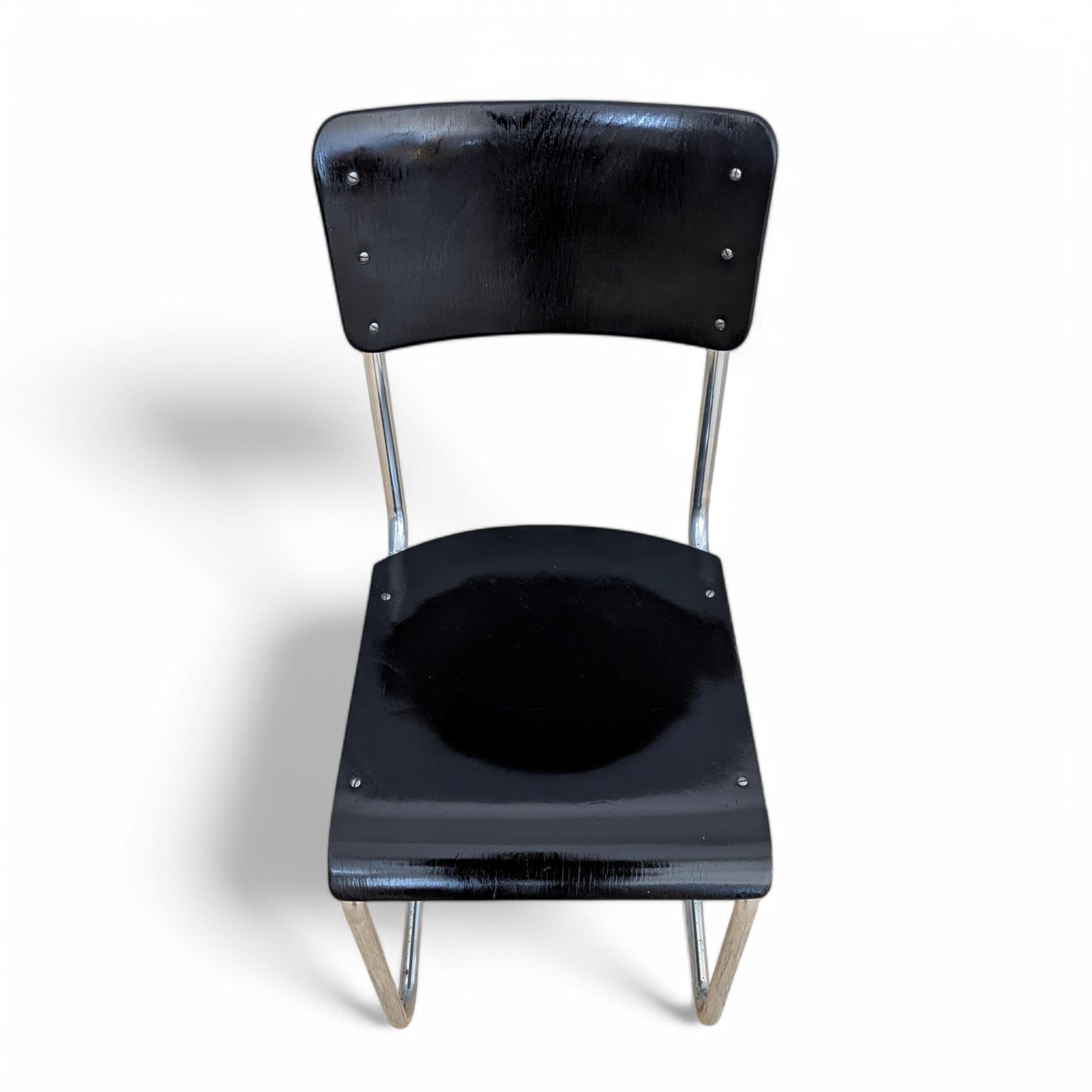 Mid-20th Century Early Mart Stam S 43 cantilever chair, 1930s For Sale