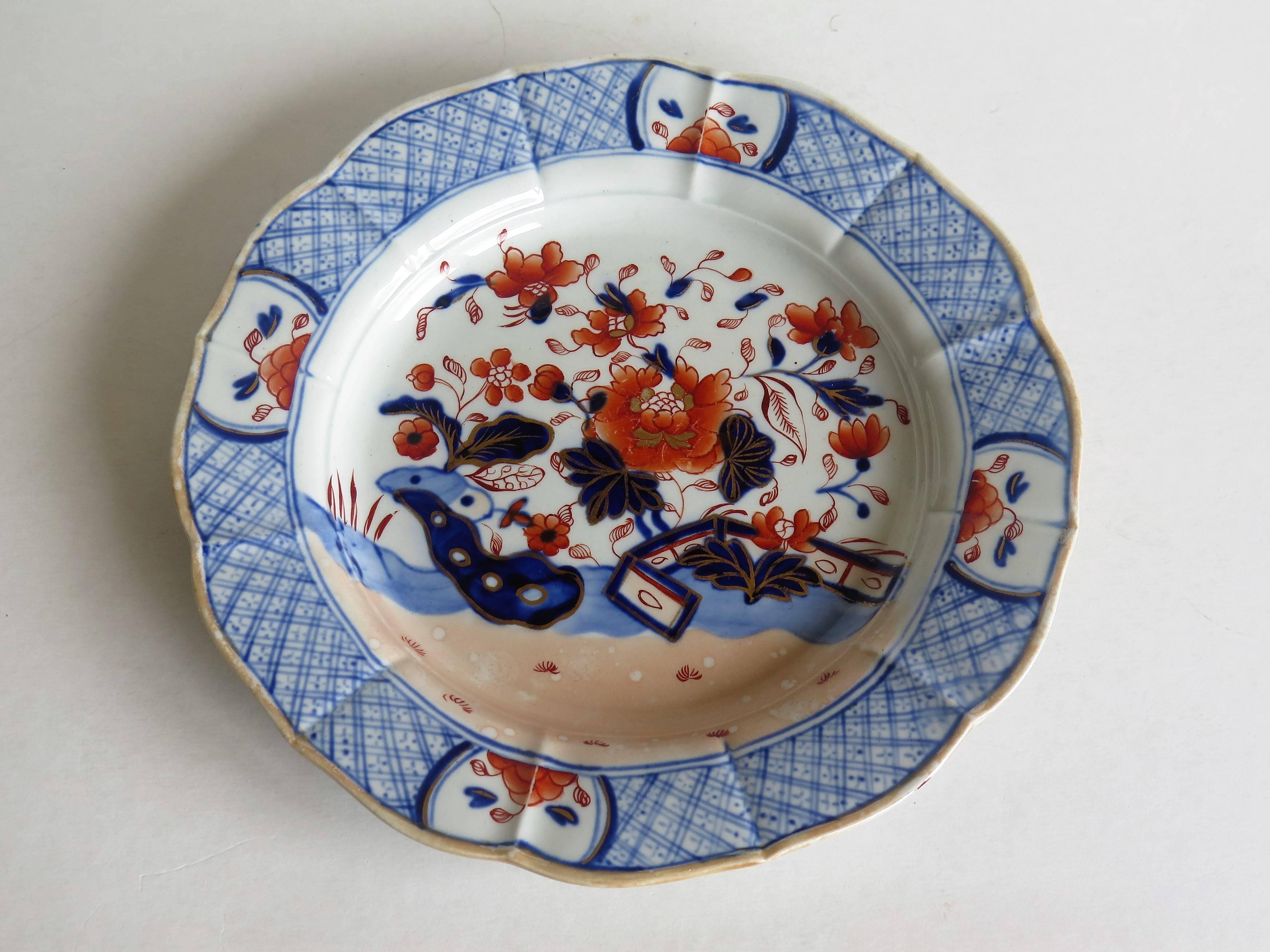 Hand-Painted Early Mason's Ironstone Desert Plate or Dish in Fence Japan Pattern, circa 1815