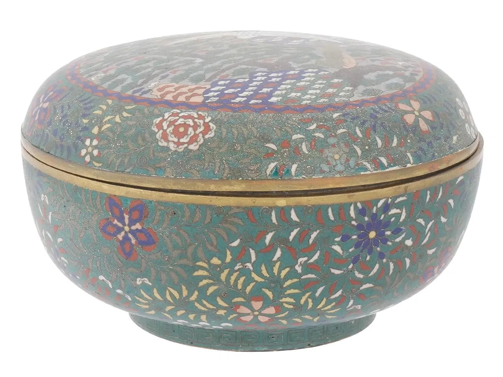 Early Meiji Period Japanese Cloisonne Enamel Box with Crane Flying Clouds For Sale 1