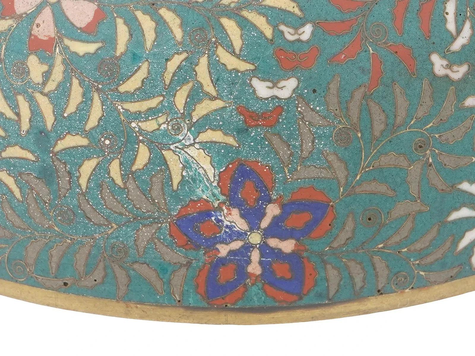 Early Meiji Period Japanese Cloisonne Enamel Box with Crane Flying Clouds For Sale 3