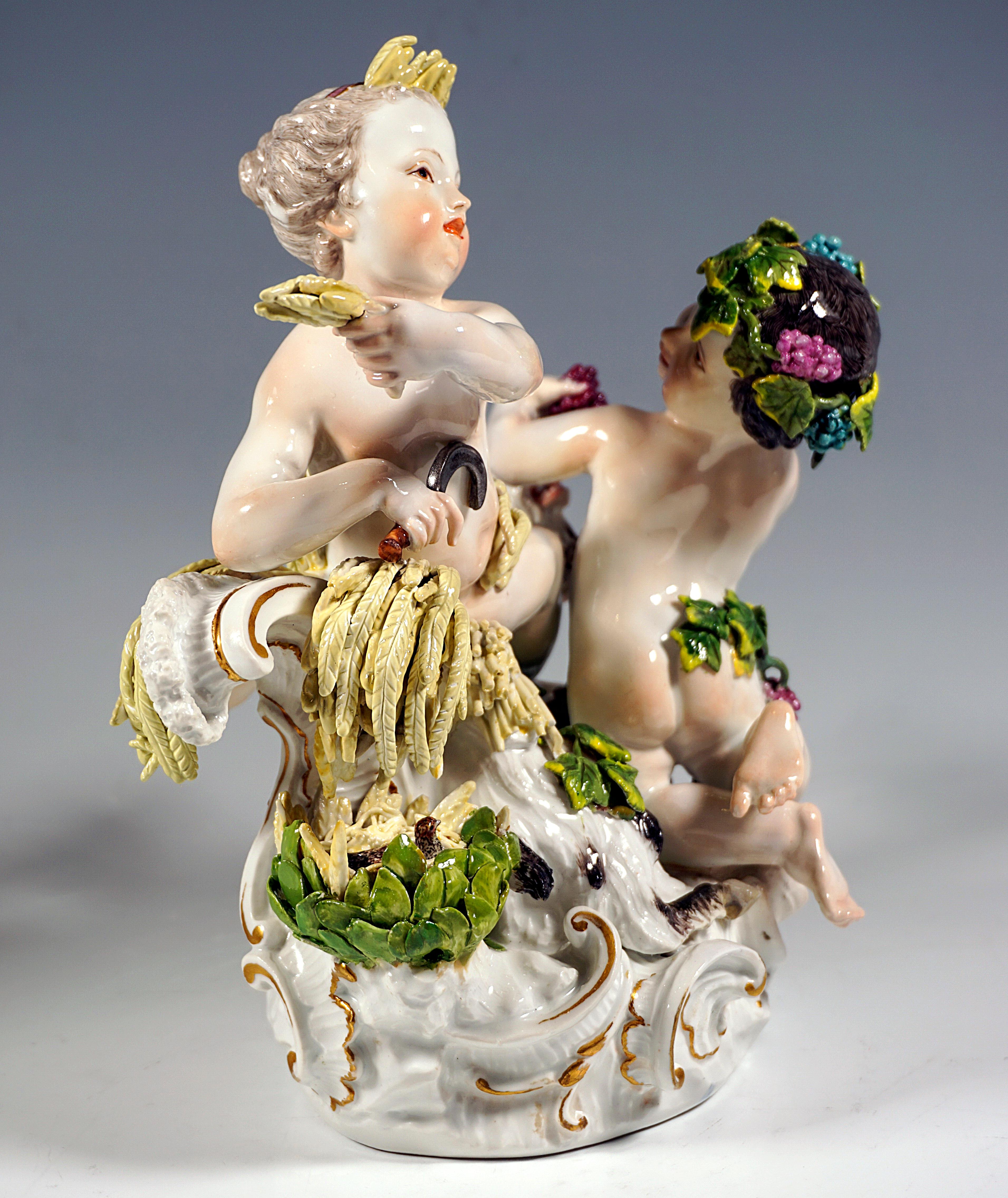 Frühe Meissener Cherub-Gruppe Allegory Sommer & Herbst, von J.J. Kaendler, C 1750 (Deutsch) im Angebot