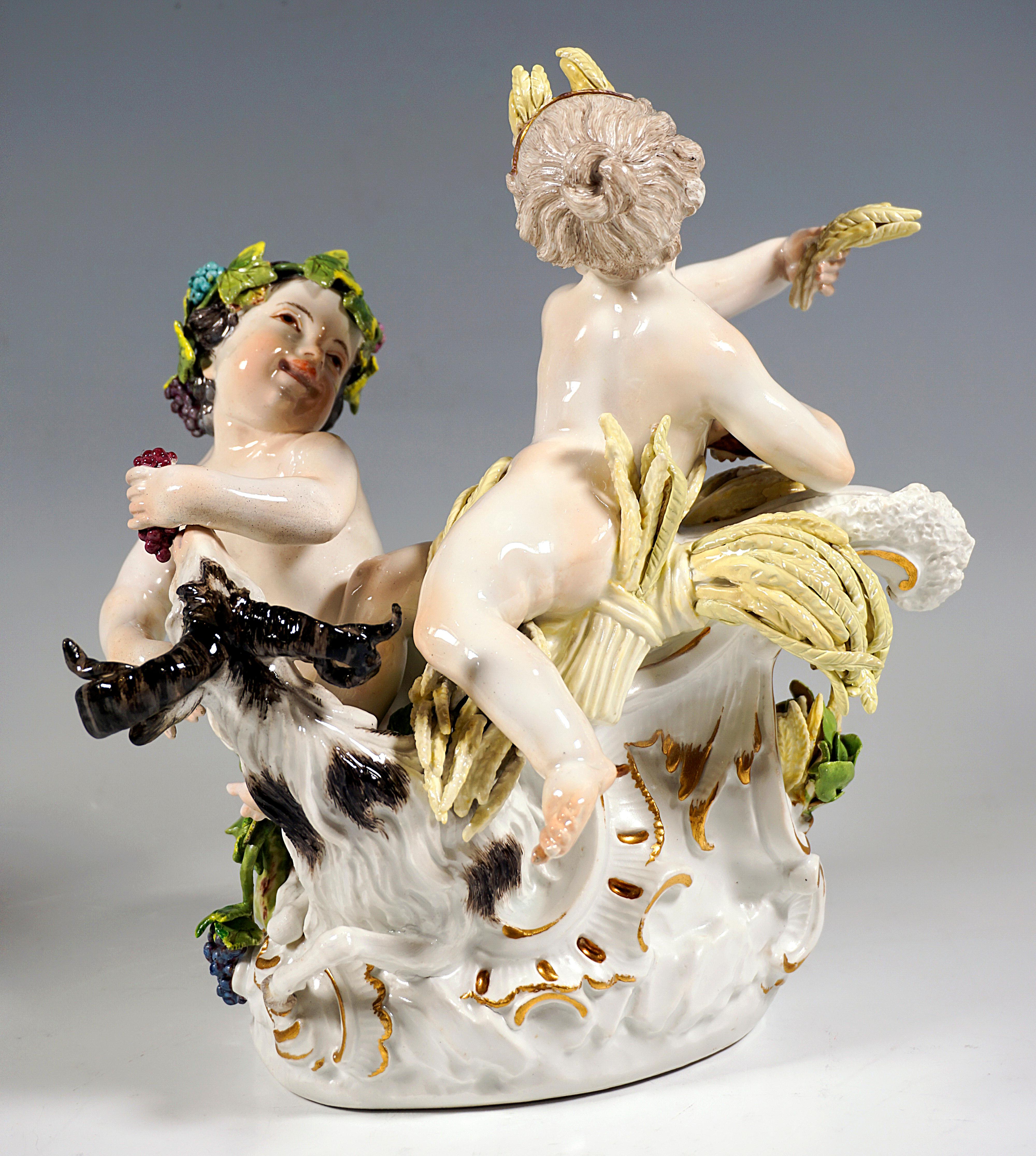 Early Meissen Cherub Group Allegory Summer & Autumn, by J.J. Kaendler, C 1750 In Good Condition For Sale In Vienna, AT