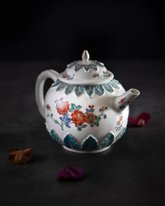 Early Meissen Porcelain Teapot circa 1715 from the Arnhold Collection