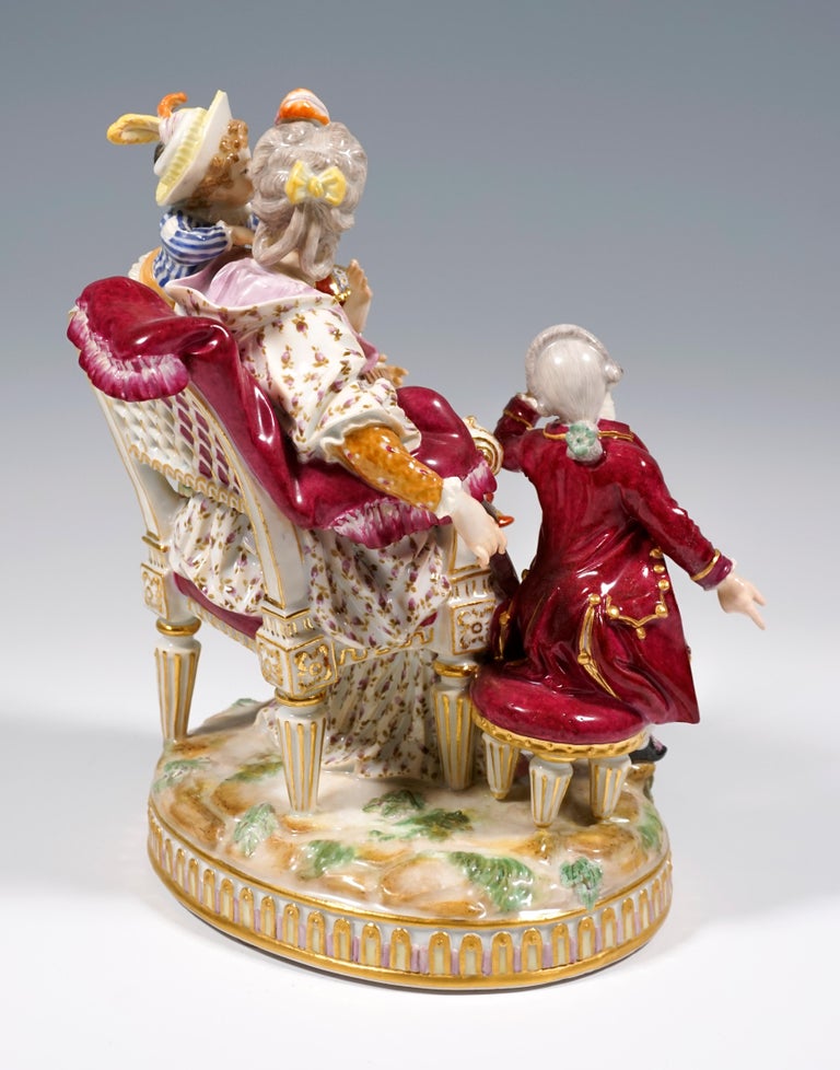 Early Meissen Rococo Group 'The Loving Mother' by Acier & Schönheit, 1774-1814 In Good Condition In Vienna, AT