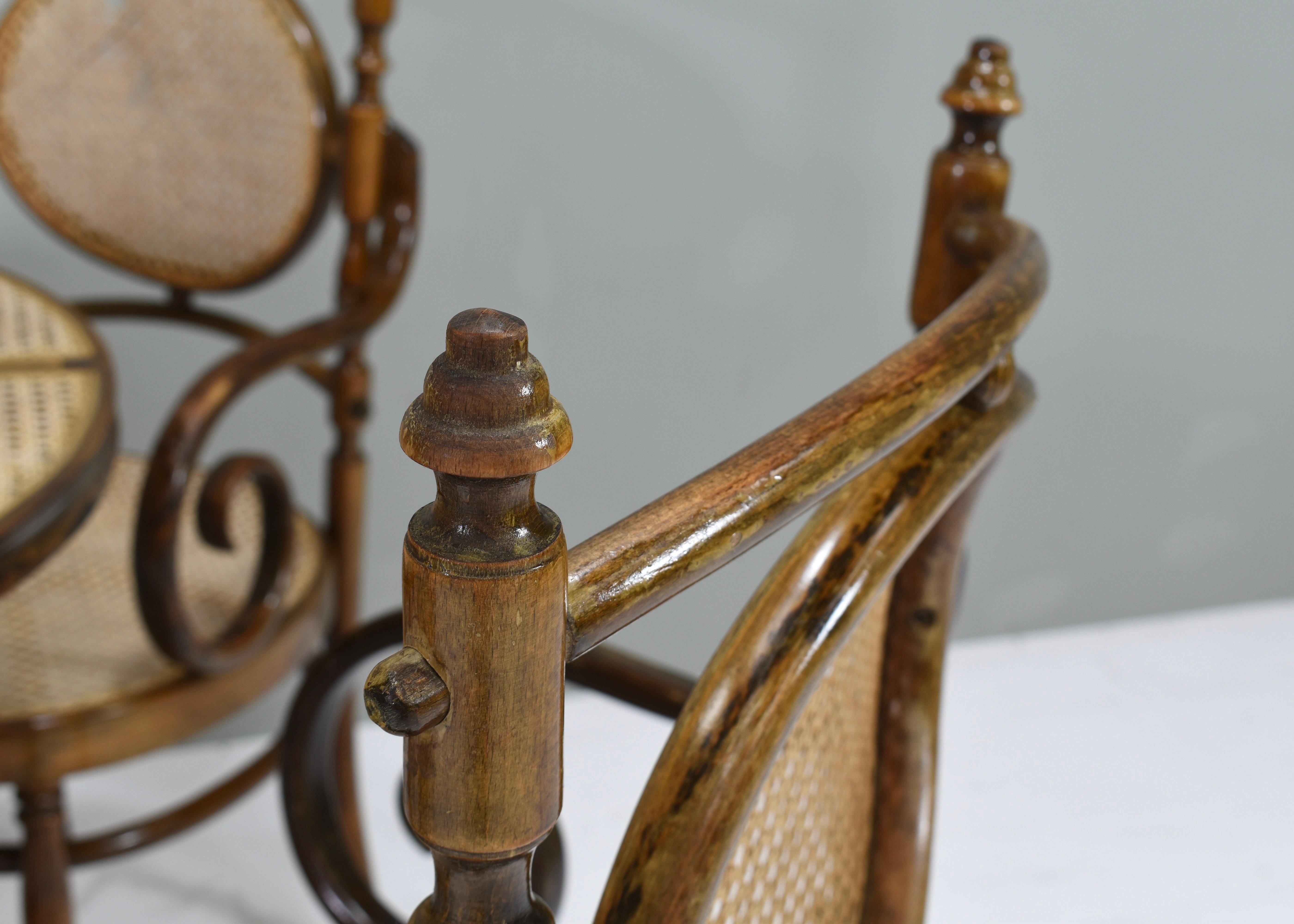 Early Michael Thonet N.17 Bistro Dining Armchairs in Bentwood and Cane - Austria 7