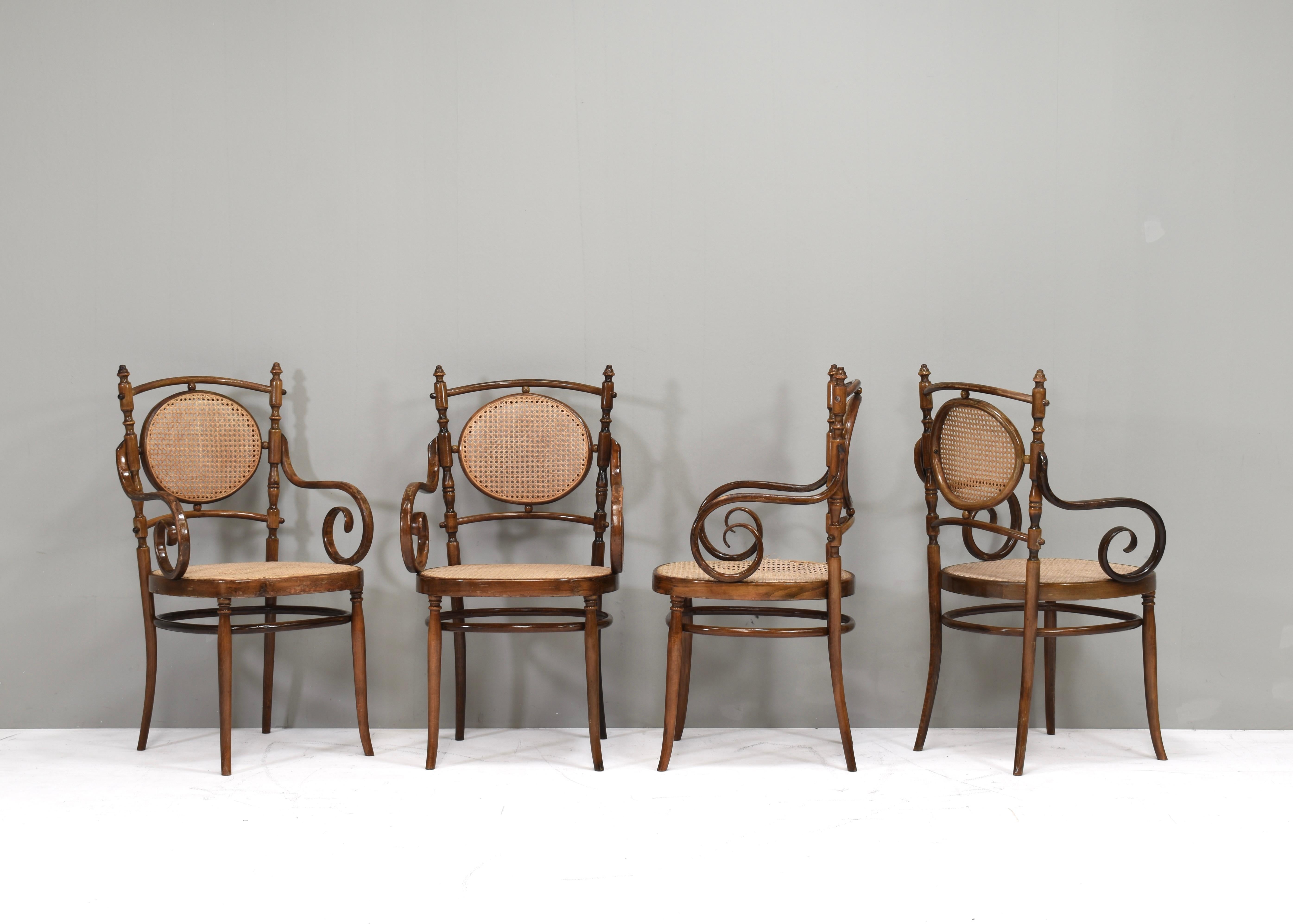 Austrian Early Michael Thonet N.17 Bistro Dining Armchairs in Bentwood and Cane - Austria