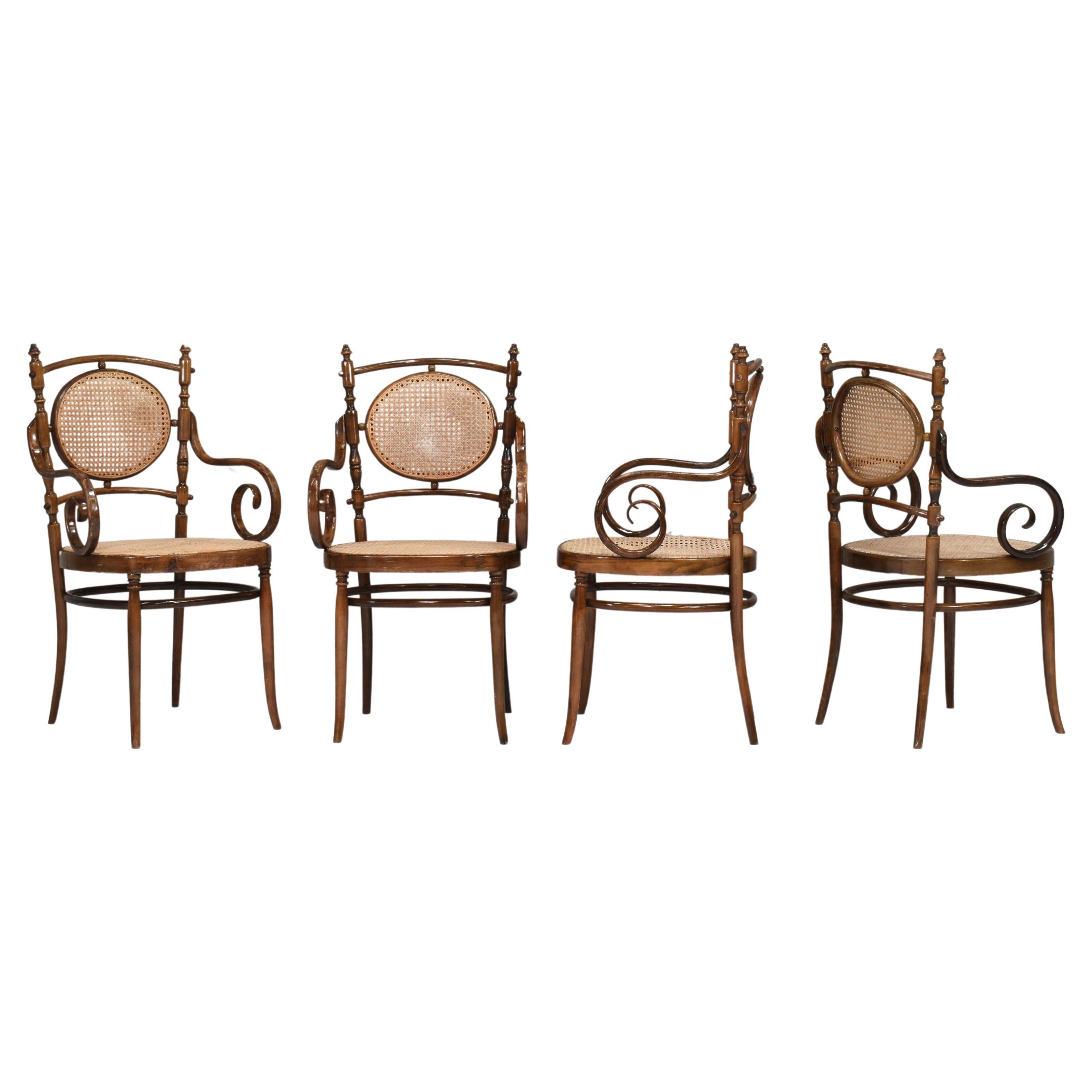 Michael Thonet N.17 fauteuils de salle à manger bistro en bois cintré et rotin - Autriche en vente