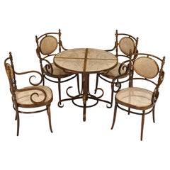 Frühes Michael Thonet N.17 Bistro-Esszimmer-Set aus Bugholz und Schilfrohr – Österreich