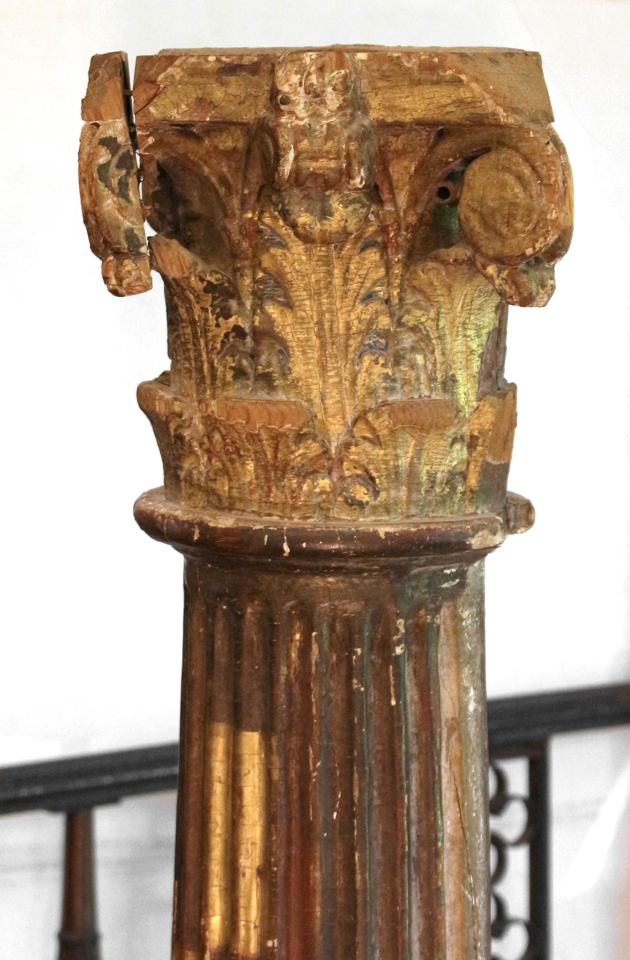 Colonne baroque sculptée et dorée du début et du milieu du XVIIIe siècle Bon état - En vente à Chapel Hill, NC