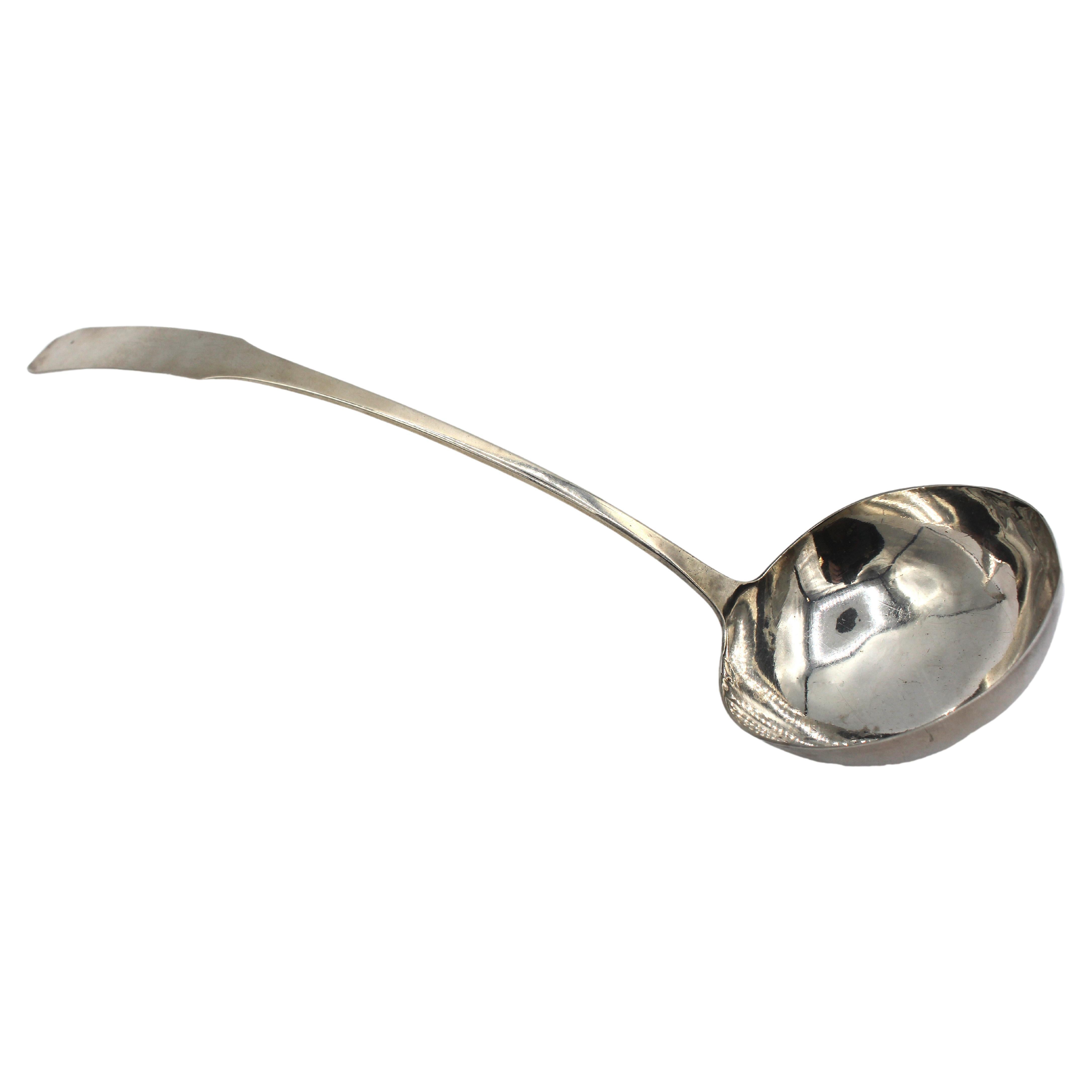 Early-Mid 19th Century Large Coffin-Fiddle Transitional Coin Silver Ladle For Sale