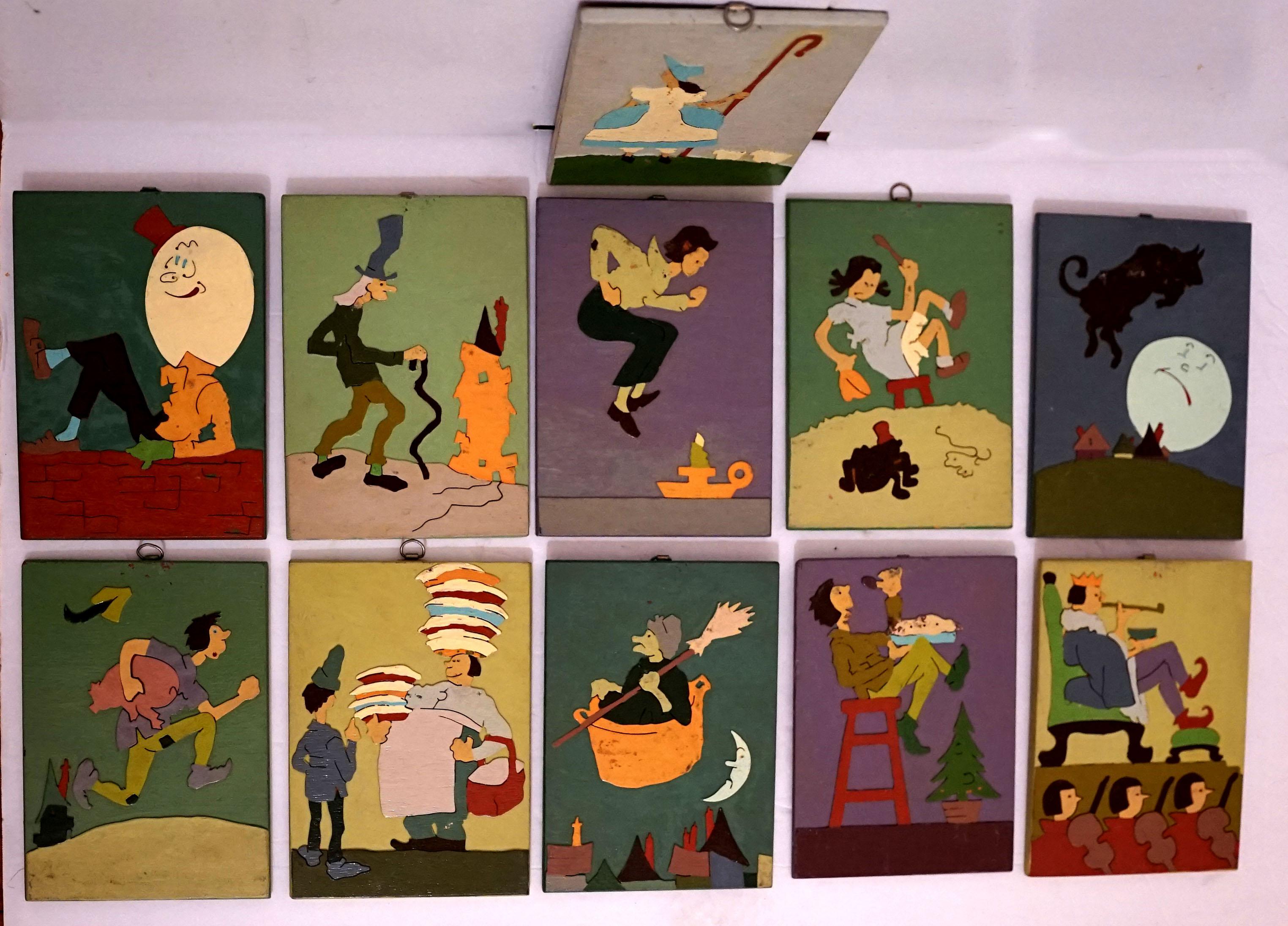 Handbemalte Kindermärchen-Tafeln aus Holz aus der Mitte des 20. Jahrhunderts im Angebot 4