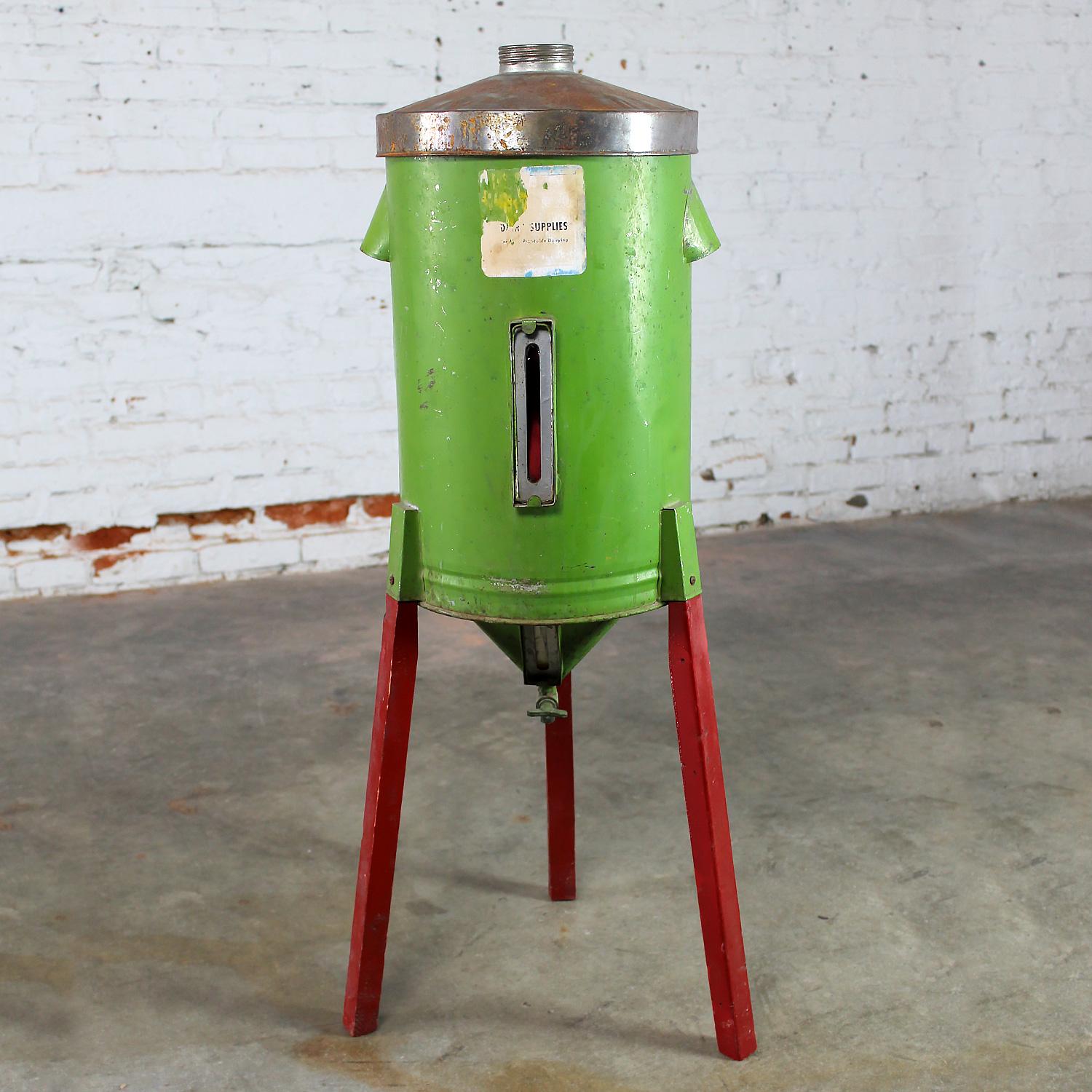 Early - Mid-20th Century Rustic Gravity Cream Separator Green Metal Can Red Legs For Sale 8
