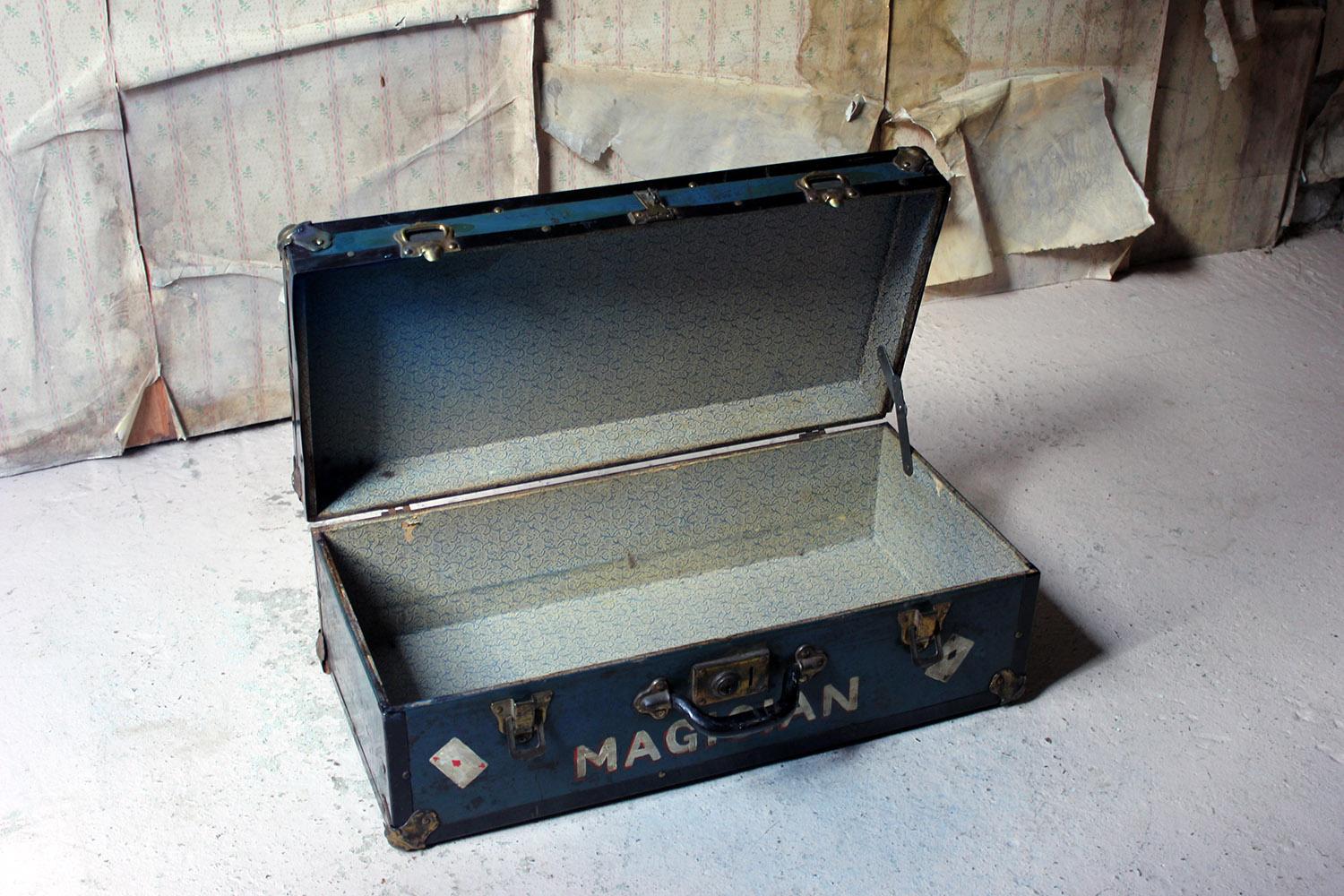 Early to Mid-20th Century Magicians Suitcase, “Zurando The Great”, circa 1940 10
