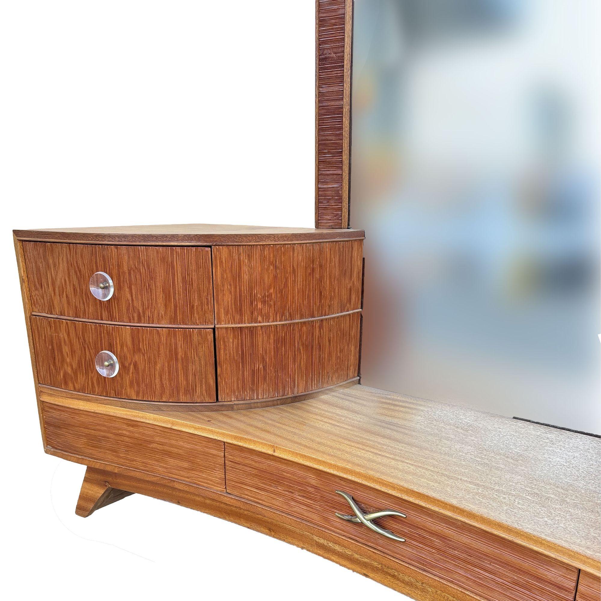 Coiffeuse en bois peint du début du siècle dernier par Paul Frankl pour Brown Saltman avec miroir en vente 1