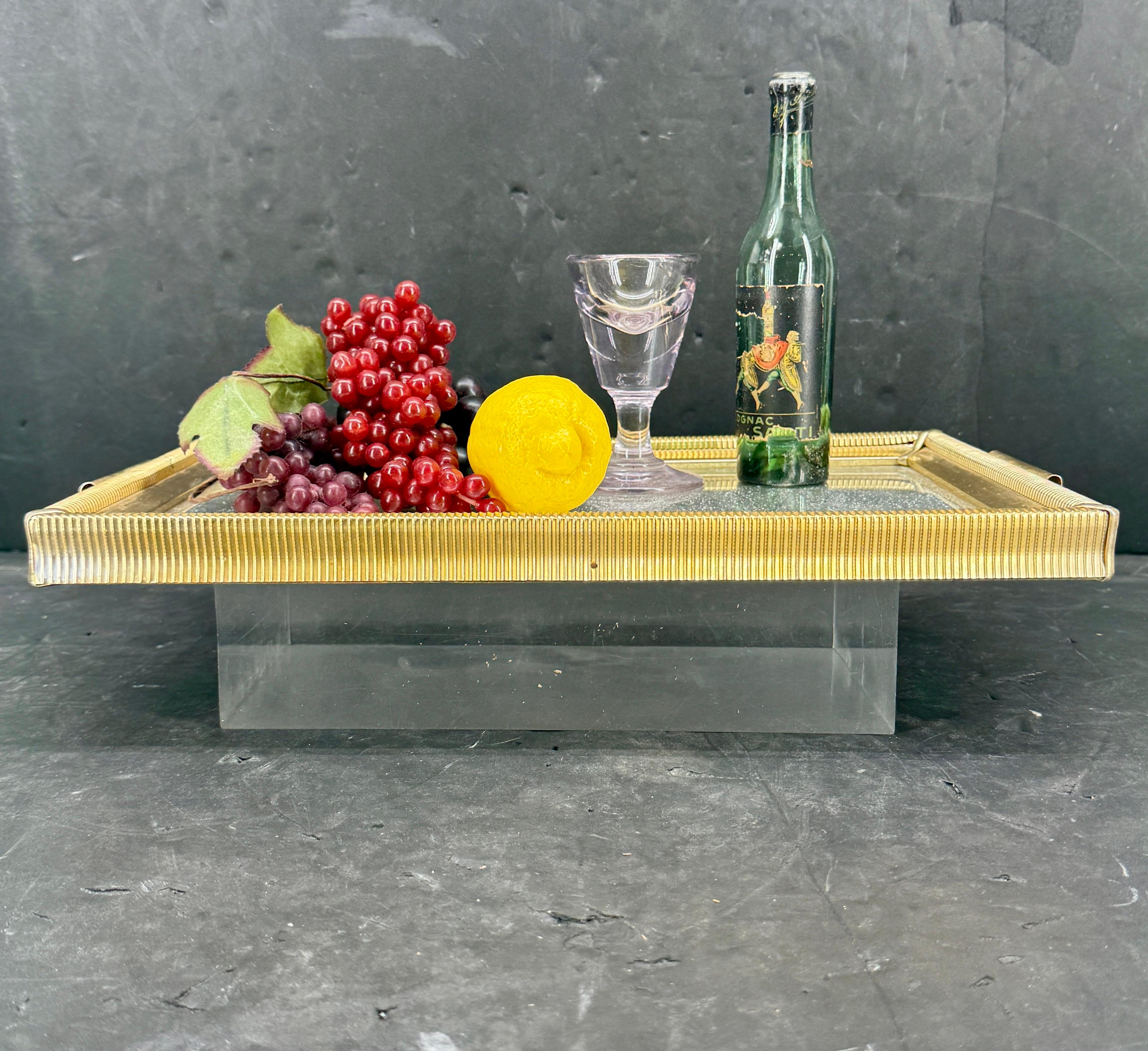 Bandeja rectangular de latón y aluminio italiana de principios de siglo medio Italiano en venta