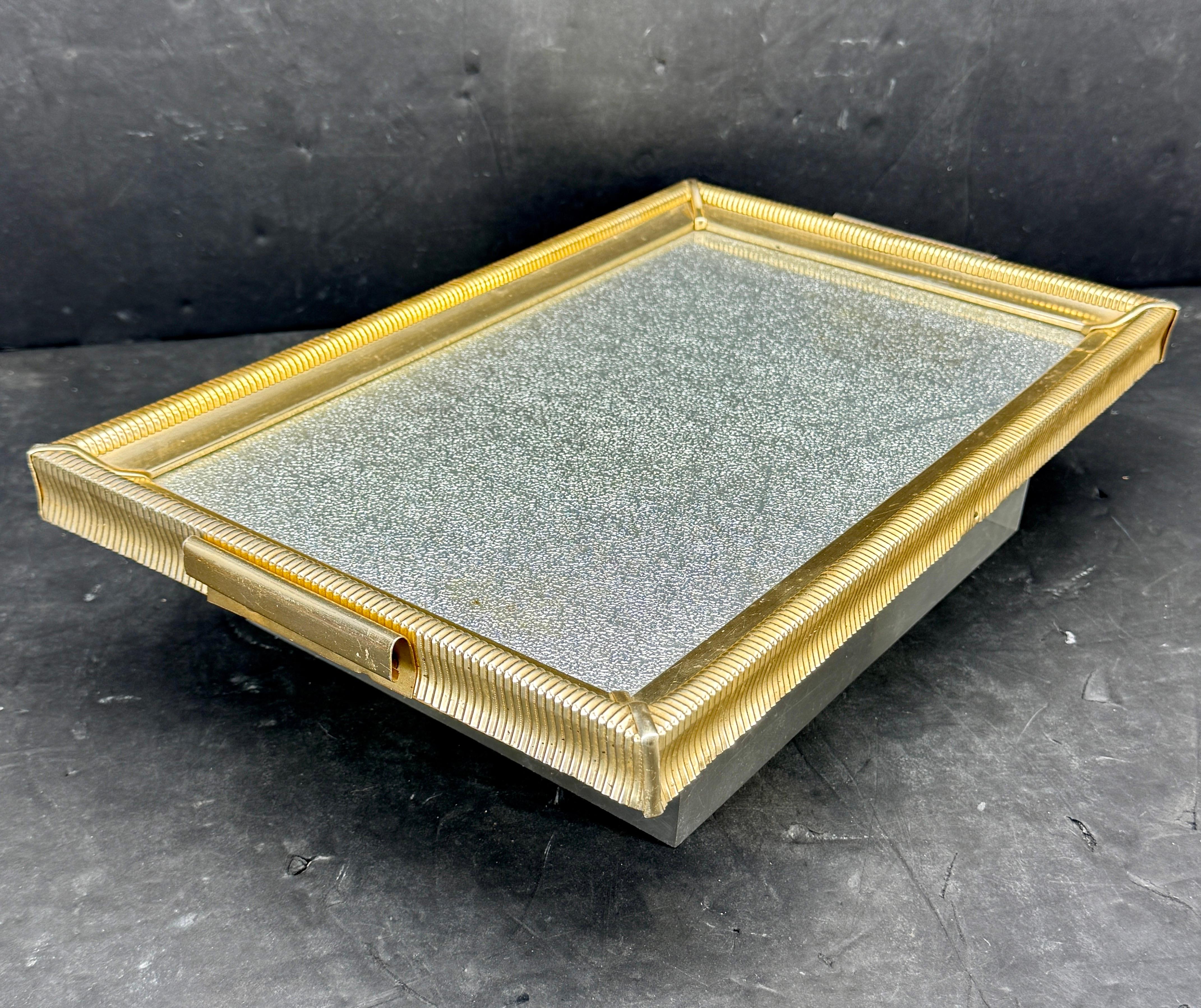 Bandeja rectangular de latón y aluminio italiana de principios de siglo medio siglo XX en venta